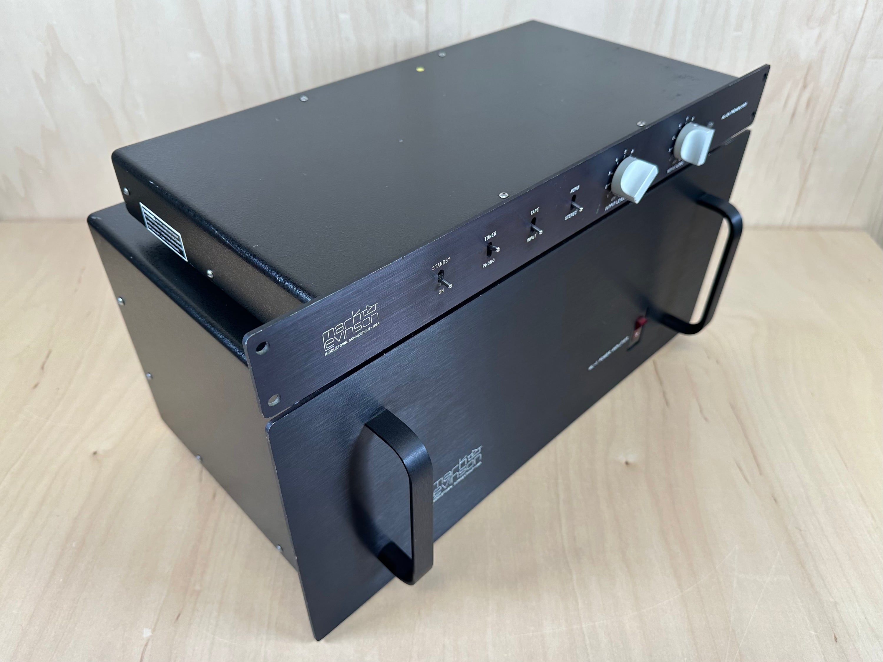 Mark Levinson ML-12A Preamp And ML-11 Power Amp READ