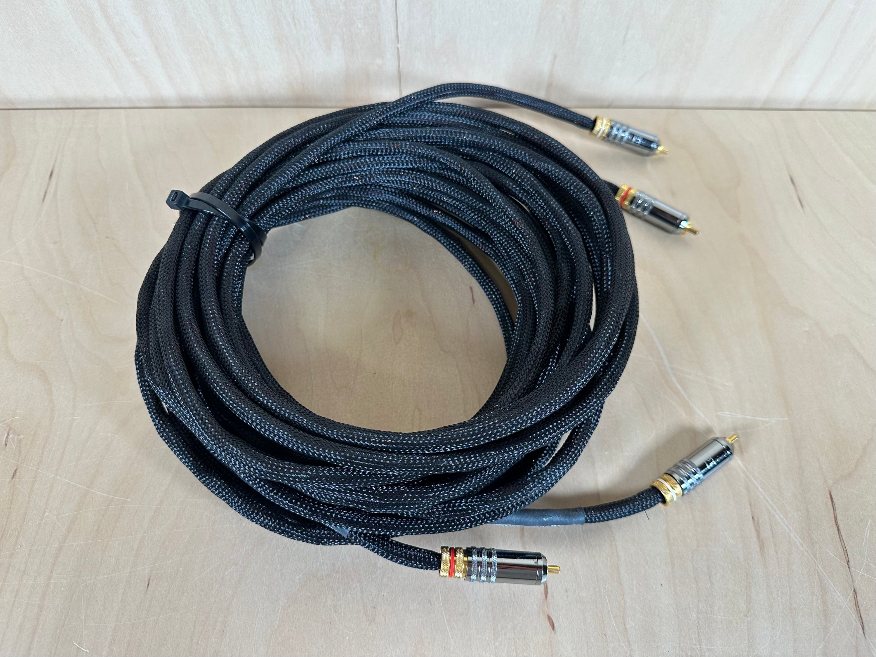 Kimber Kable Hero RCA Interconnects w/WBT-0108 Connectors 8 Meter Pair