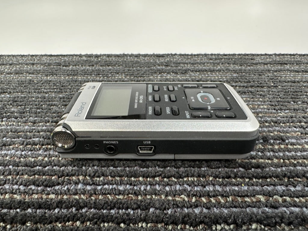Roland R-05 Wave/MP3 Recorder w/Roland PSB6U-120 AC Adaptor – Record ...