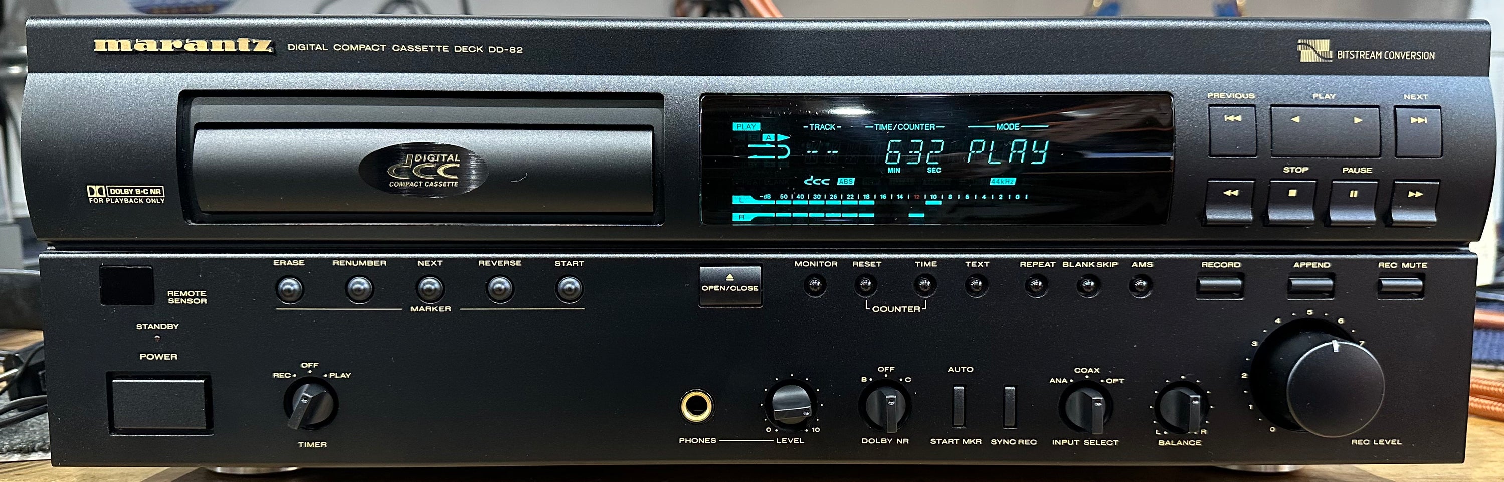 Marantz DD-82 Digital Compact Cassette Deck w/Remote