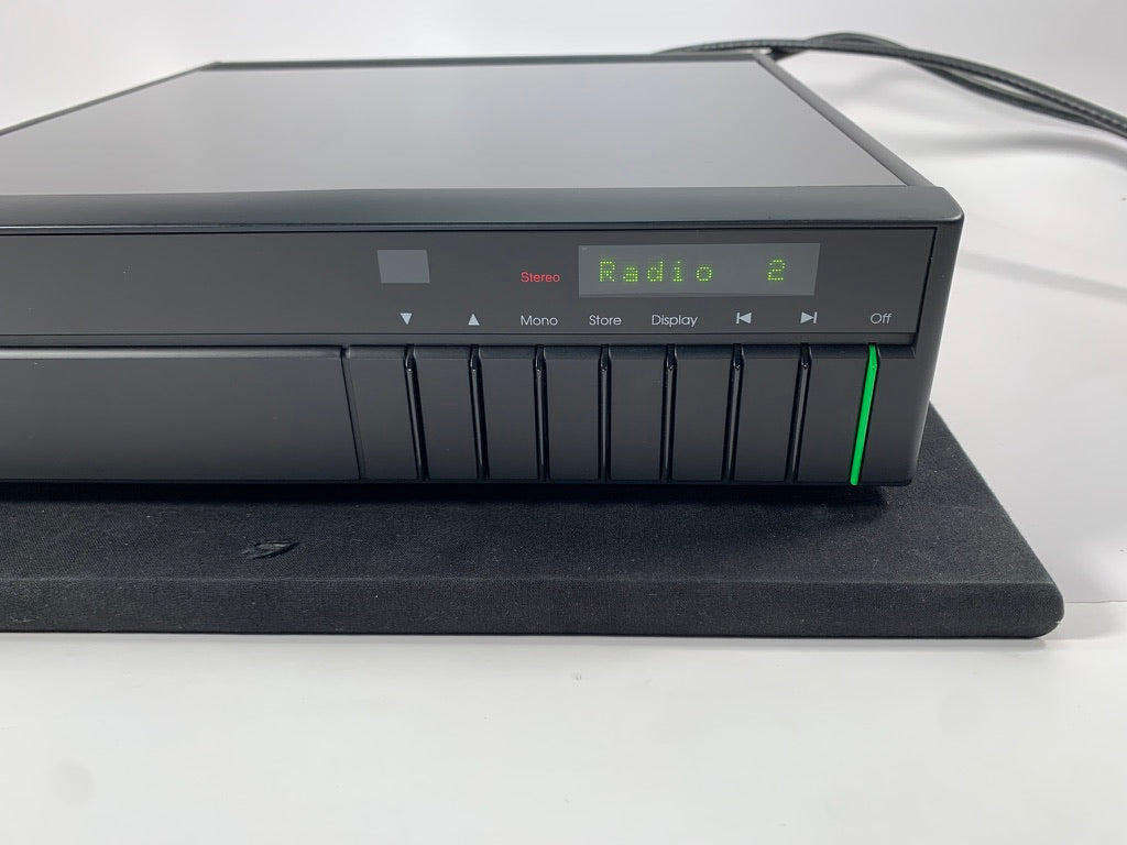 Meridian 504 Stereo FM Tuner