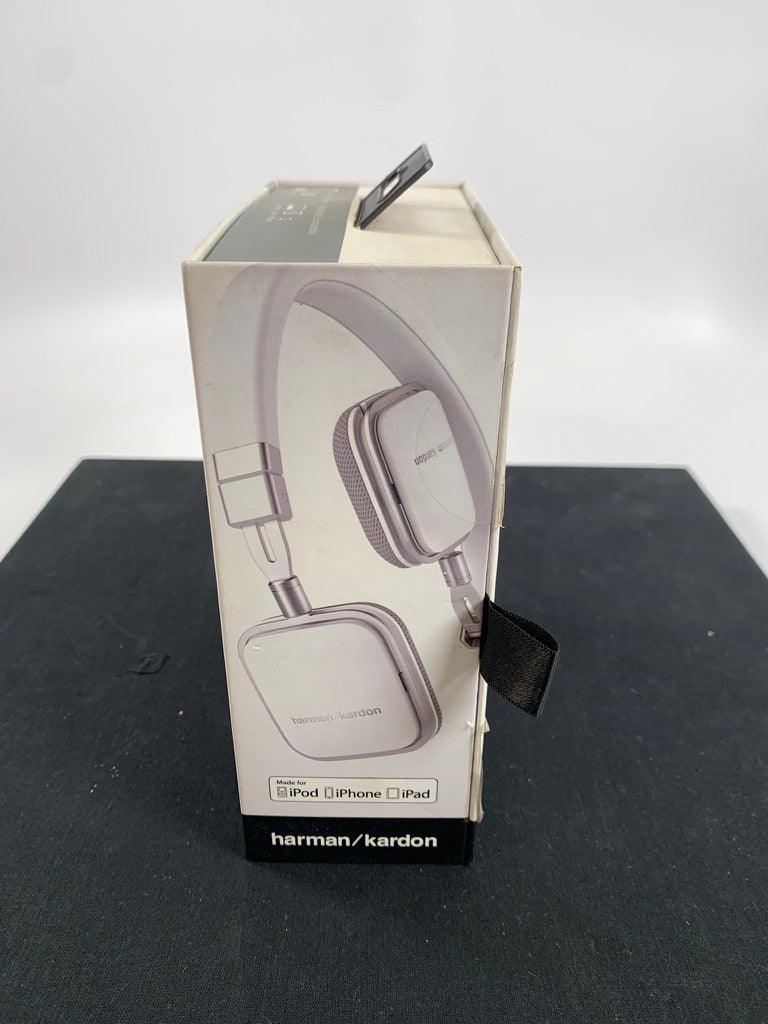 HARMON KARDON SOHO WIRED HEADPHONES IN WHITE