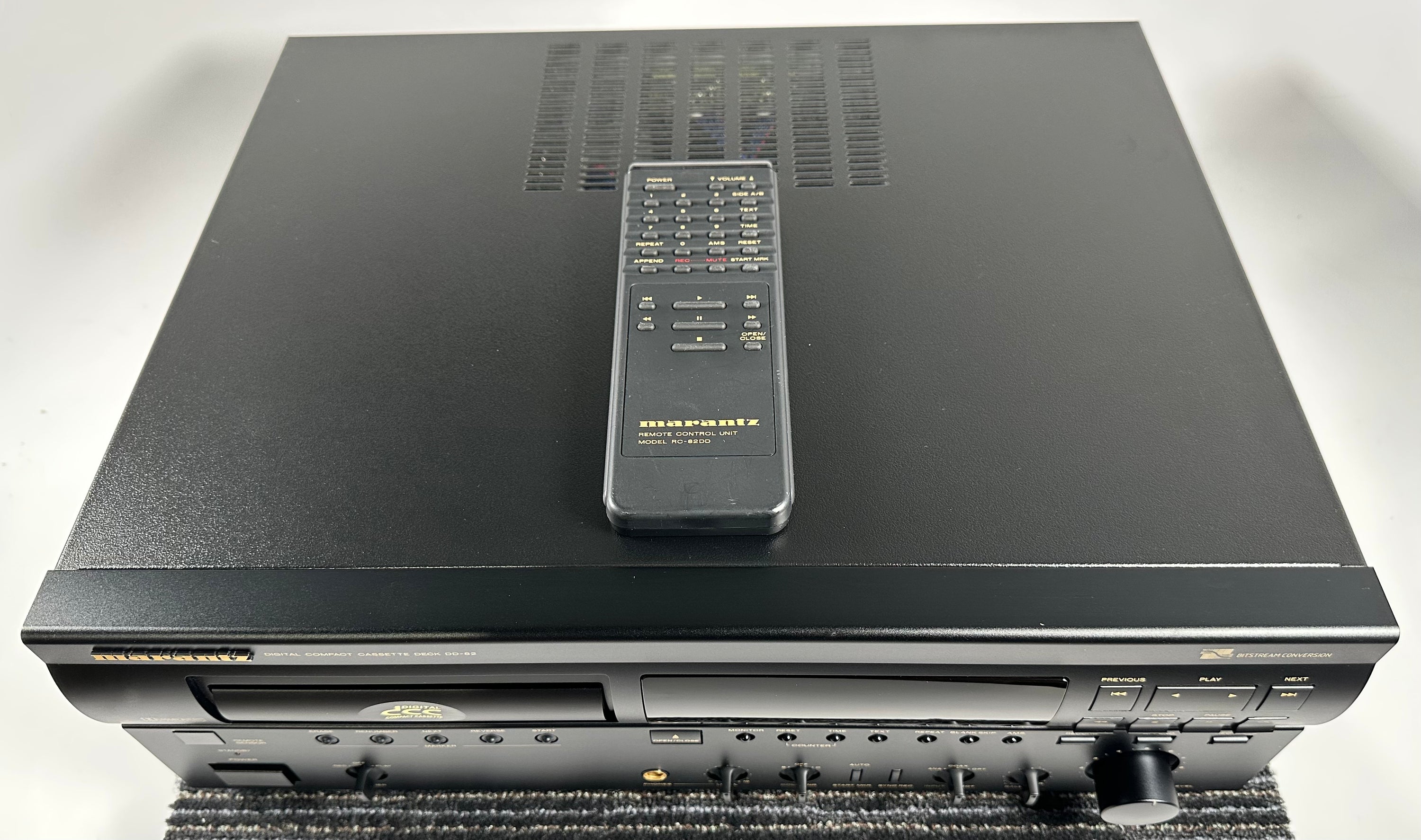 Marantz DD-82 Digital Compact Cassette Deck w/Remote