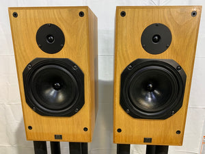 Monitor Audio R300/MD Speakers