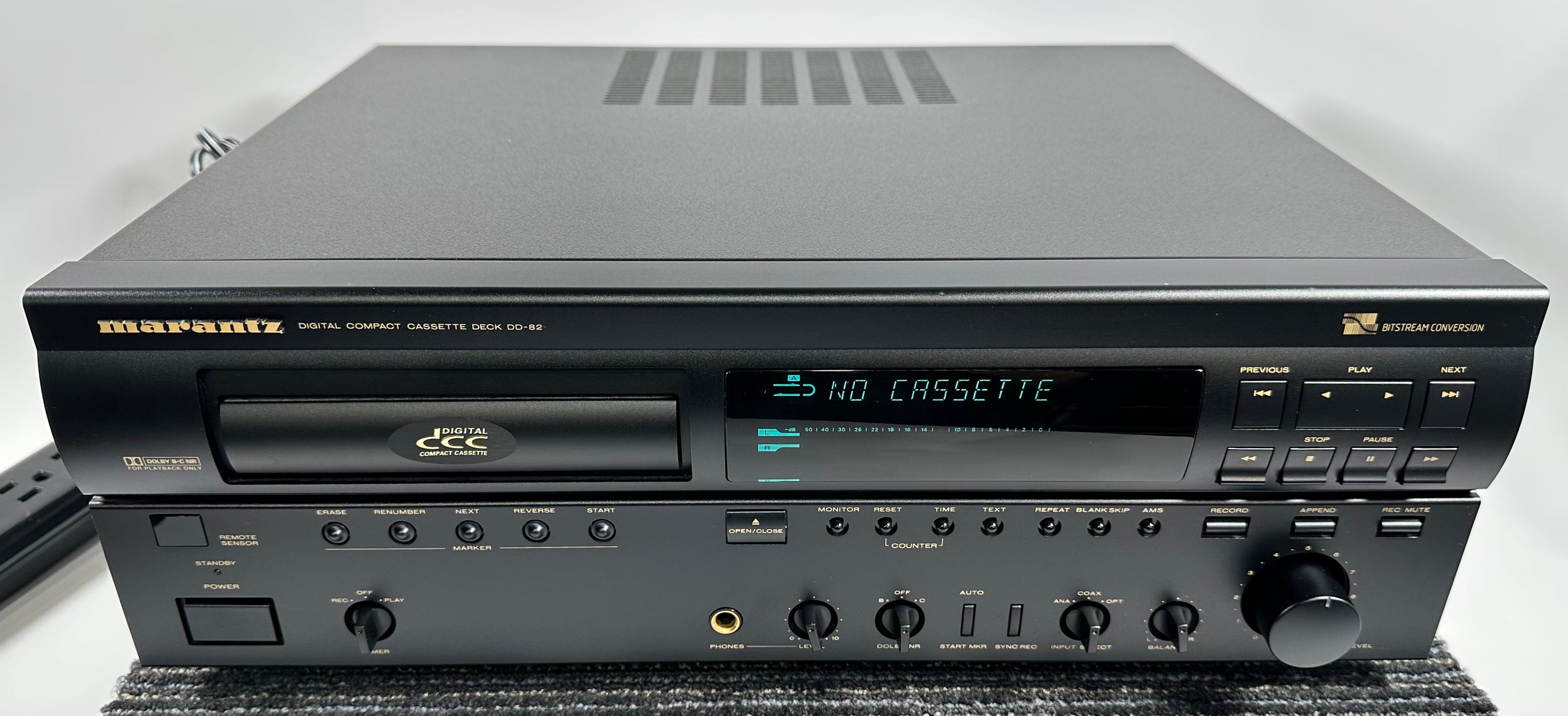 Marantz DD-82 Digital Compact Cassette Deck w/Remote