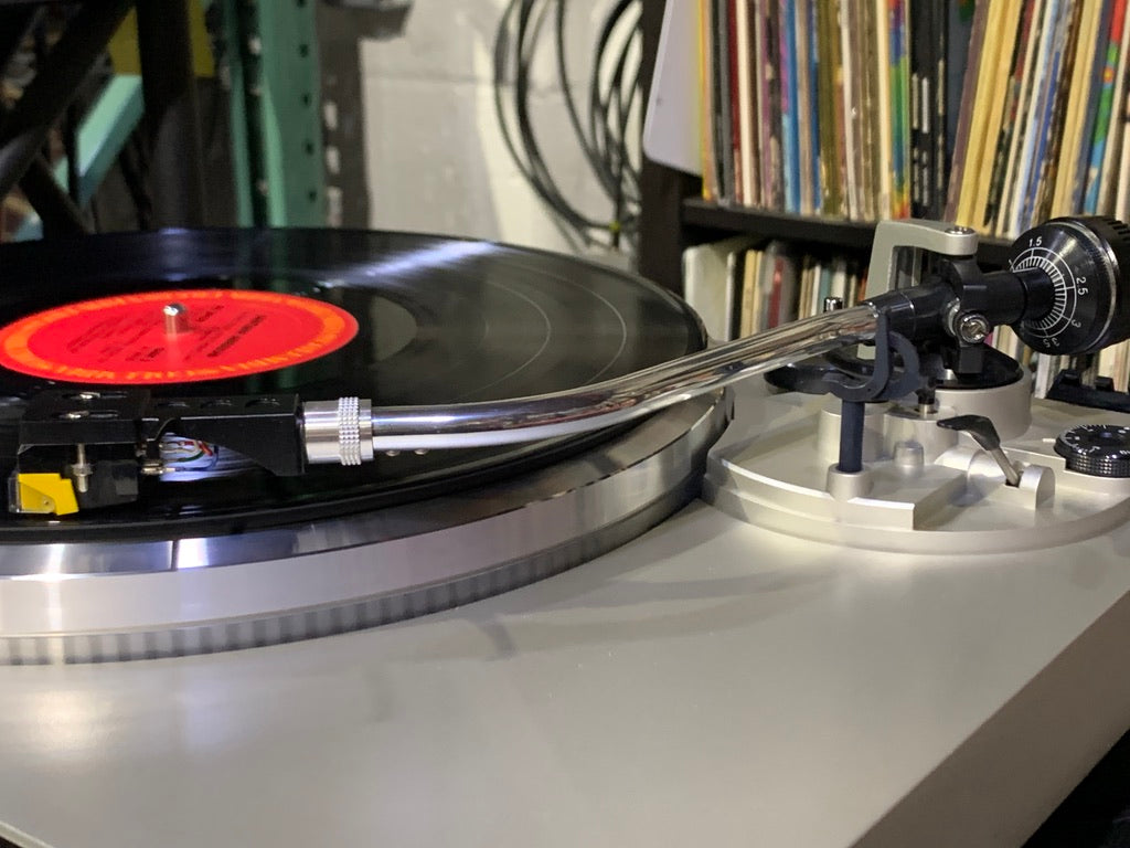Technics SL-Q2 Quartz Direct Drive Auto Return Turntable – Record