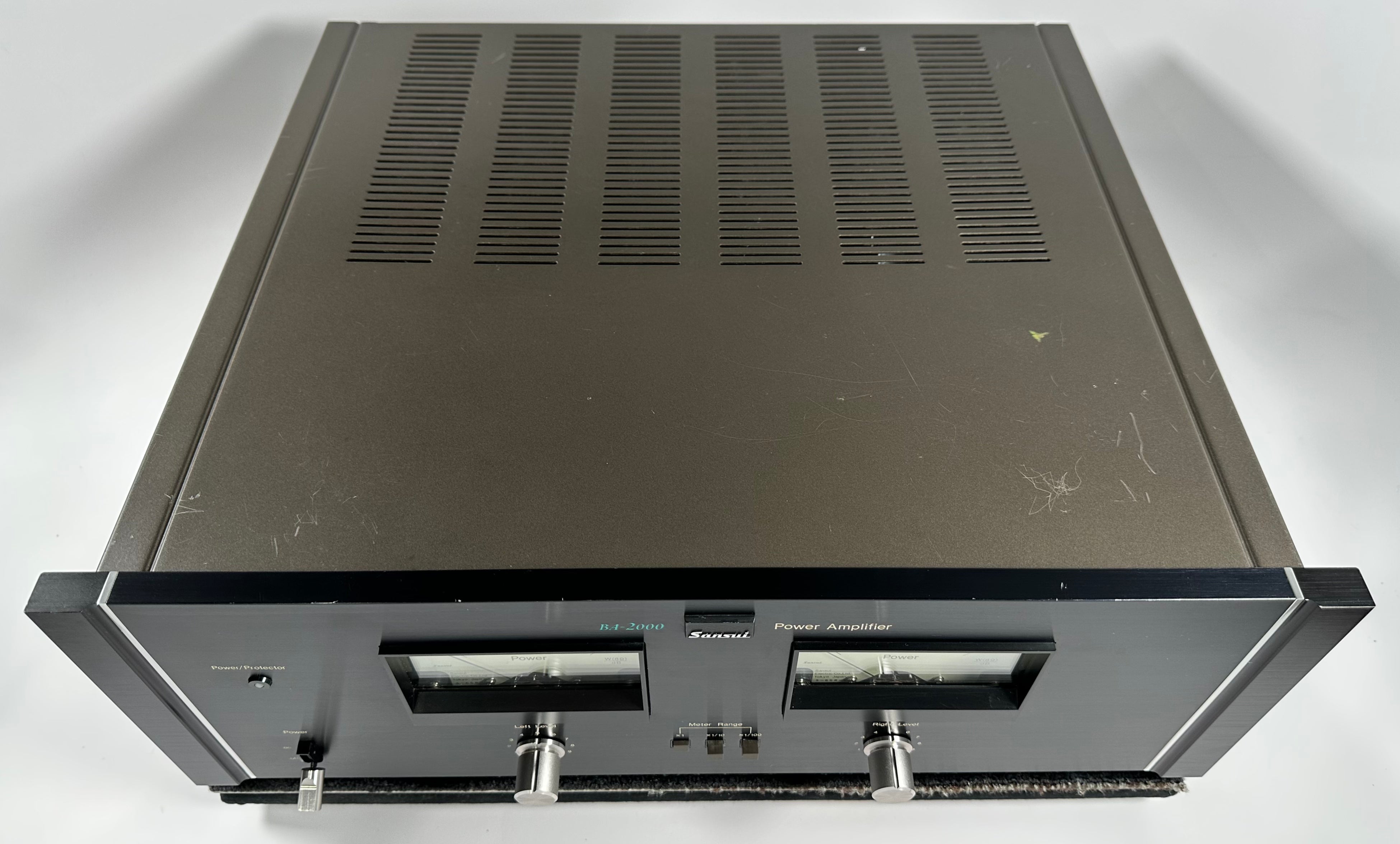 希少 サンスイ BA-2000 パワーアンプ 動作品 SANSUI メインアンプ 比較