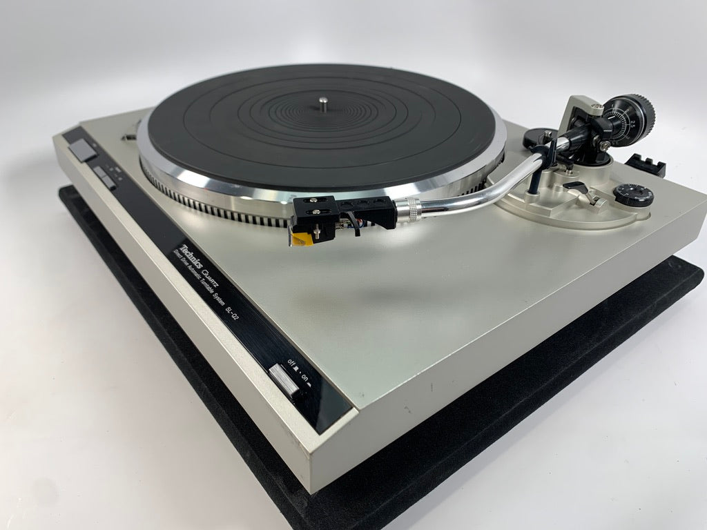 TECHNICS deals SL-Q2 DIRECT DRIVE TURNTABLE