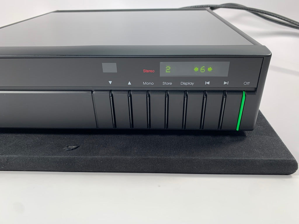 Meridian 504 Stereo FM Tuner