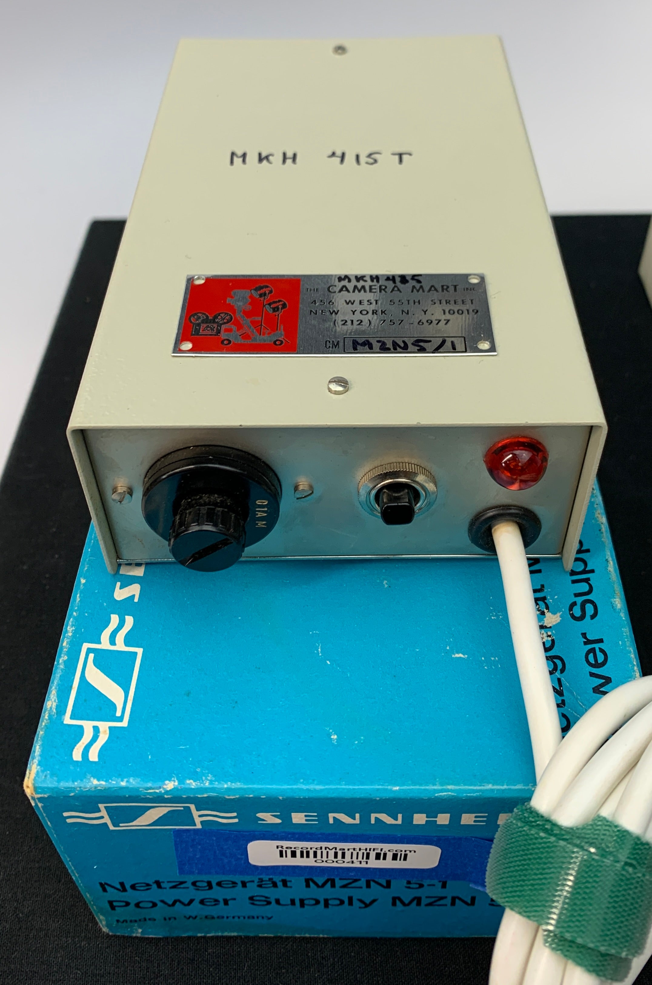 SENNHEISER MKH 415 T-U MICROPHONES W/MZN 5-1 POWER SUPPLY – Record