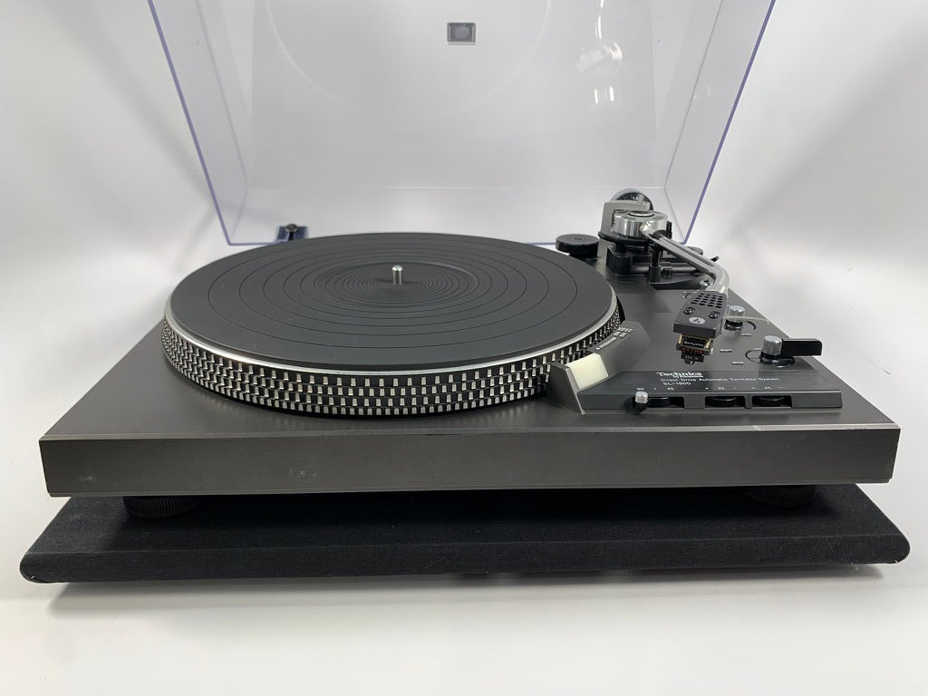 TECHNICS SL-1900 AUTOMATIC DD TURNTABLE W/SHURE CARTRIDGE & N97HE STYLUS