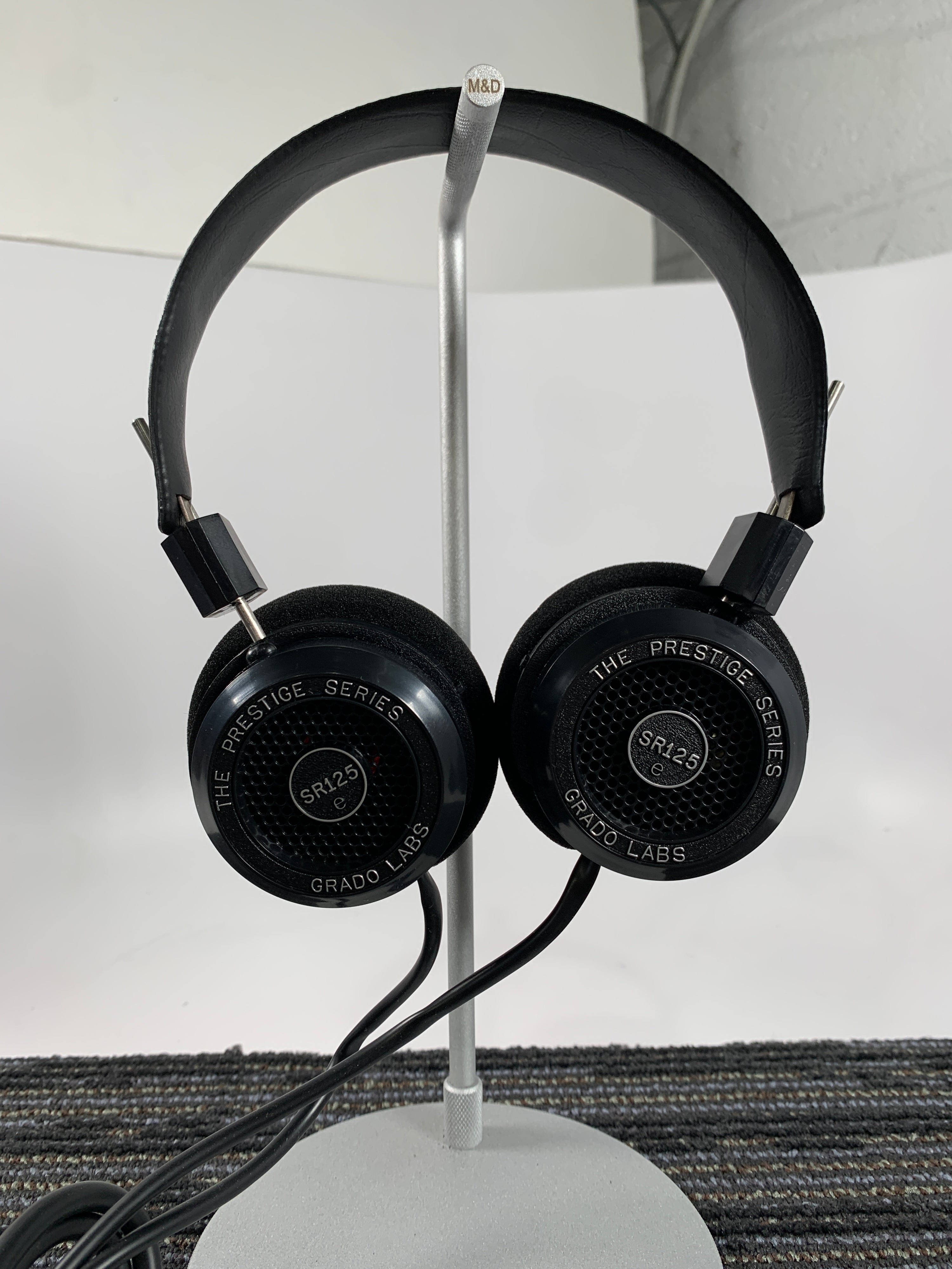 Grado SR125e Prestige Series Headphones Plus Pair of L-Cush ear cushions