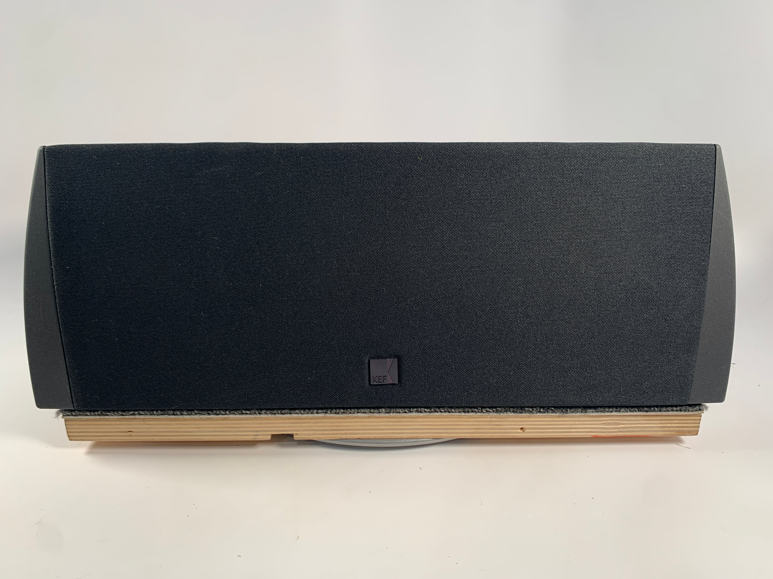 KEF Model 100 Reference Series Type SP3167 Center channel speaker