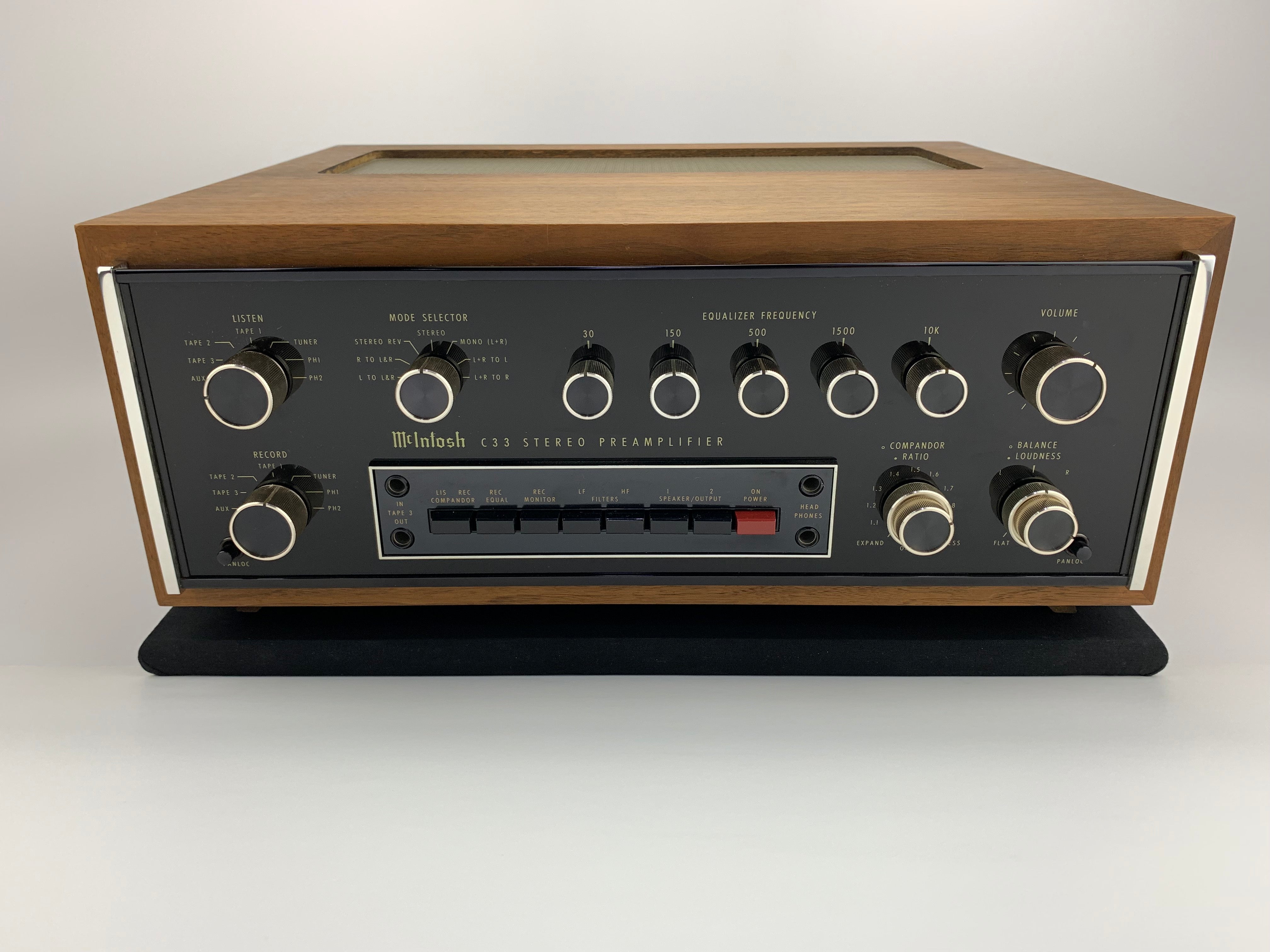 MCINTOSH C33 PREAMP – Record Mart HiFi