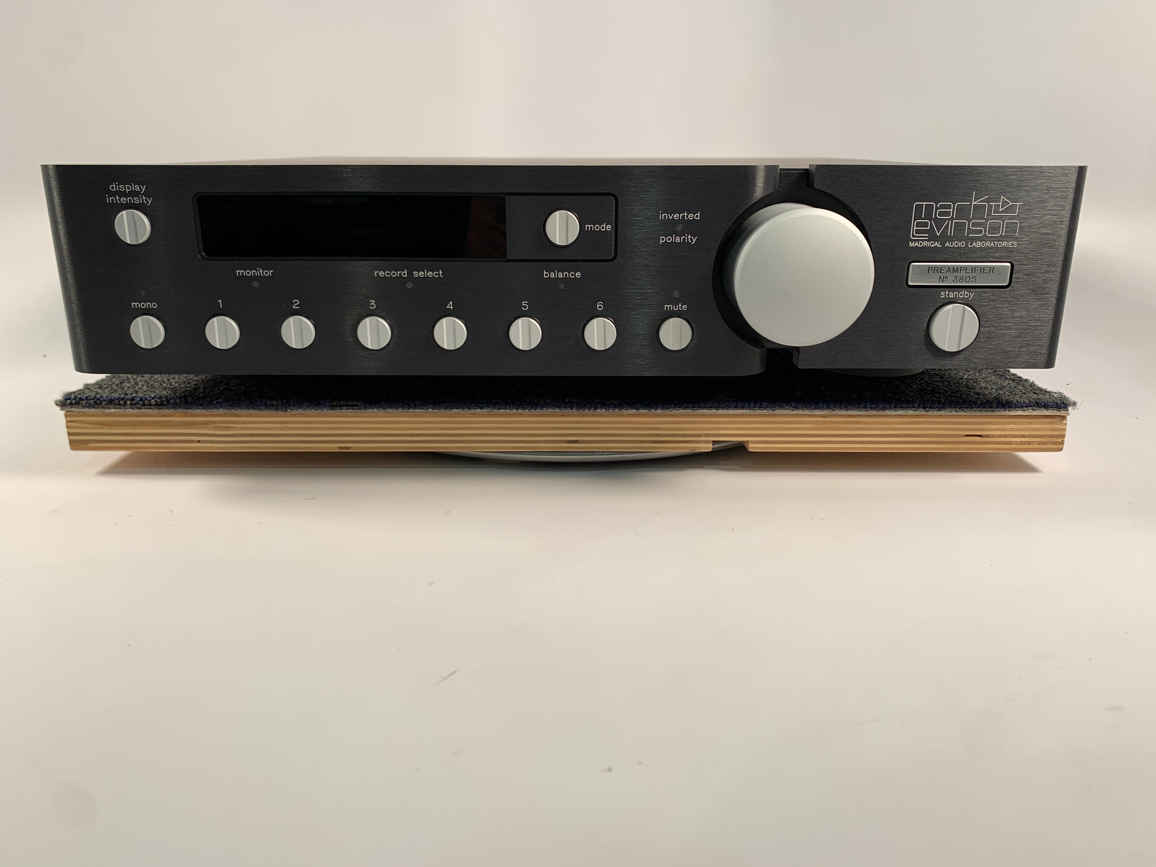 Mark Levinson 380S Preamplifier w/Remote Original Box