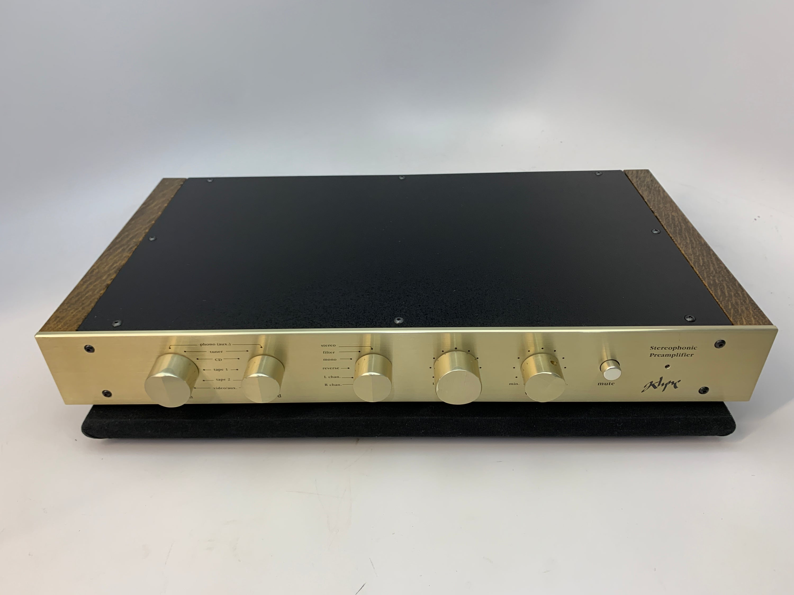 KLYNE AUDIO ARTS 6LX PREAMP W/PHONO & XPS REMOTE POWER SUPPLY