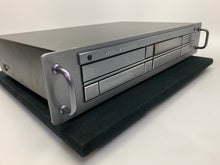 Load image into Gallery viewer, CARVER  DTL-200MK2 CD PLAYER