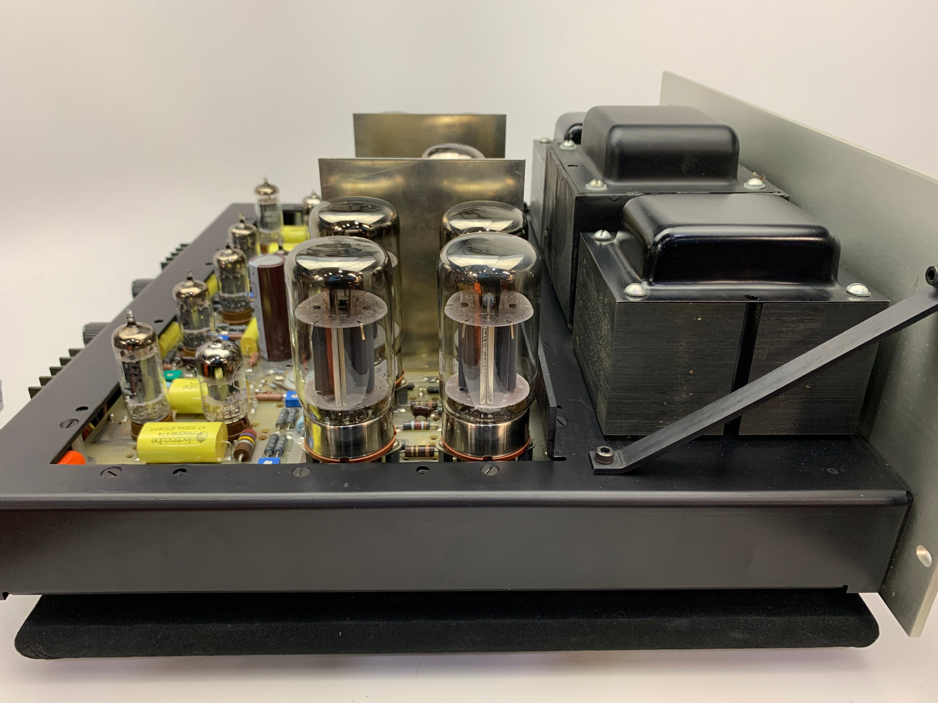 AUDIO RESEARCH D90 STEREO TUBE AMP