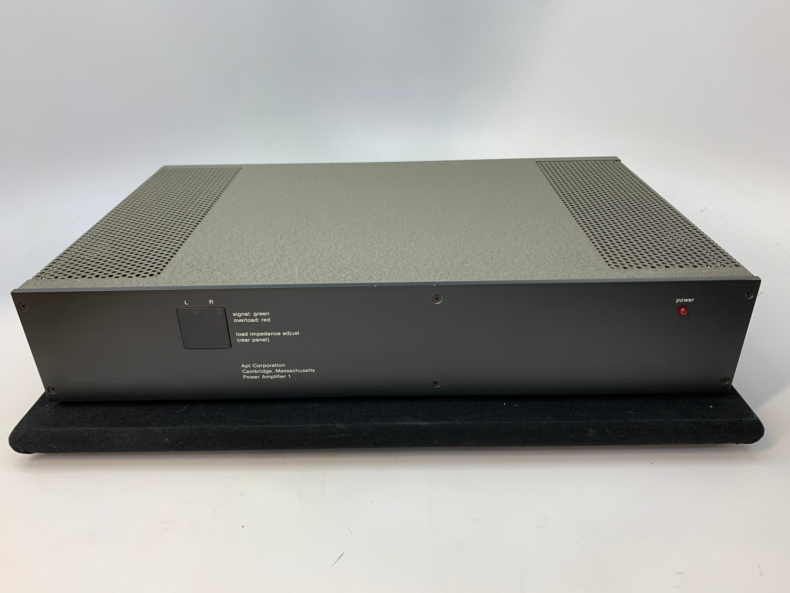 APT CORPORATION POWER AMPLIFIER 1