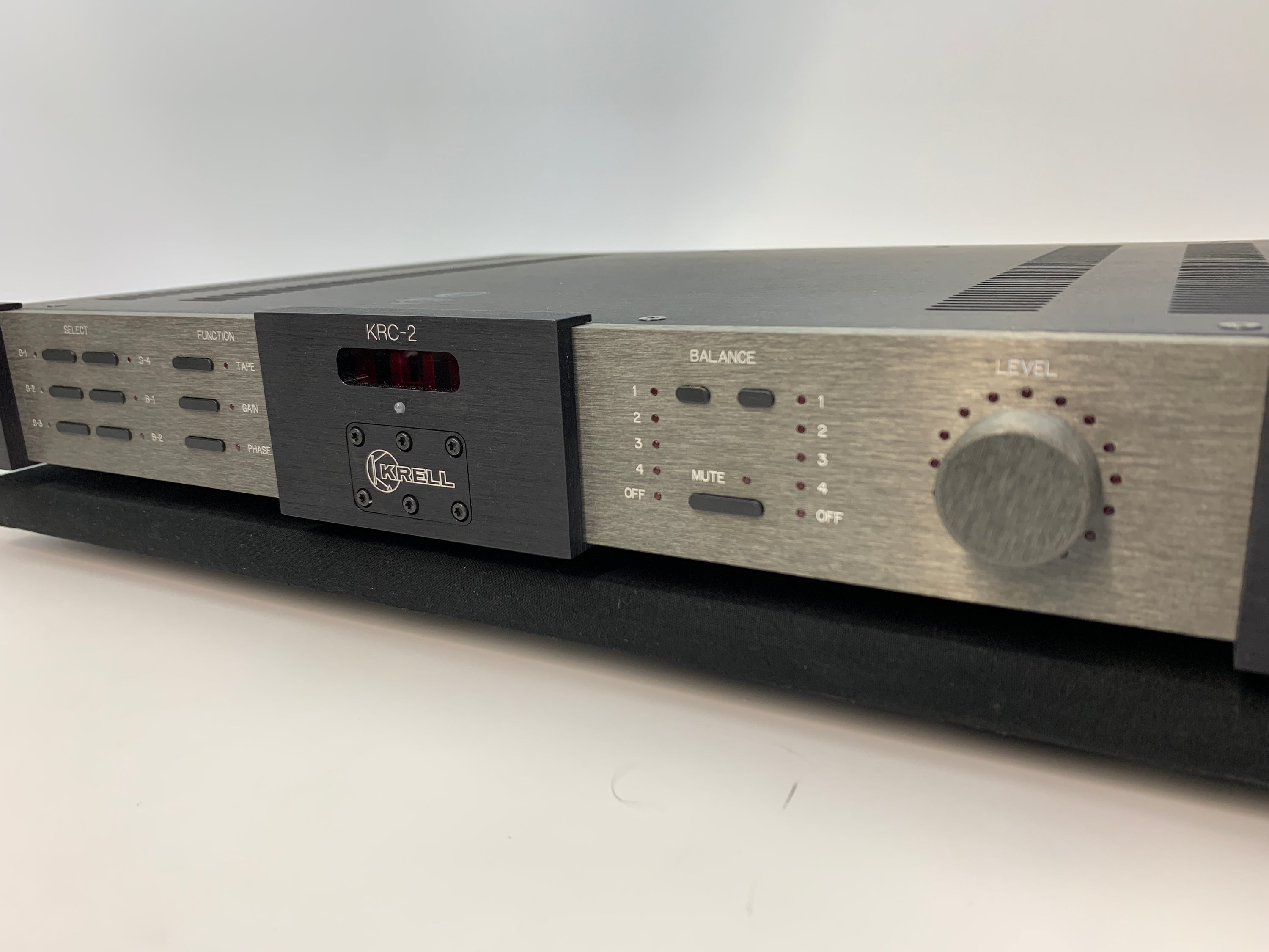 KRELL KRC-2 LINE STAGE PREAMP W/REMOTE