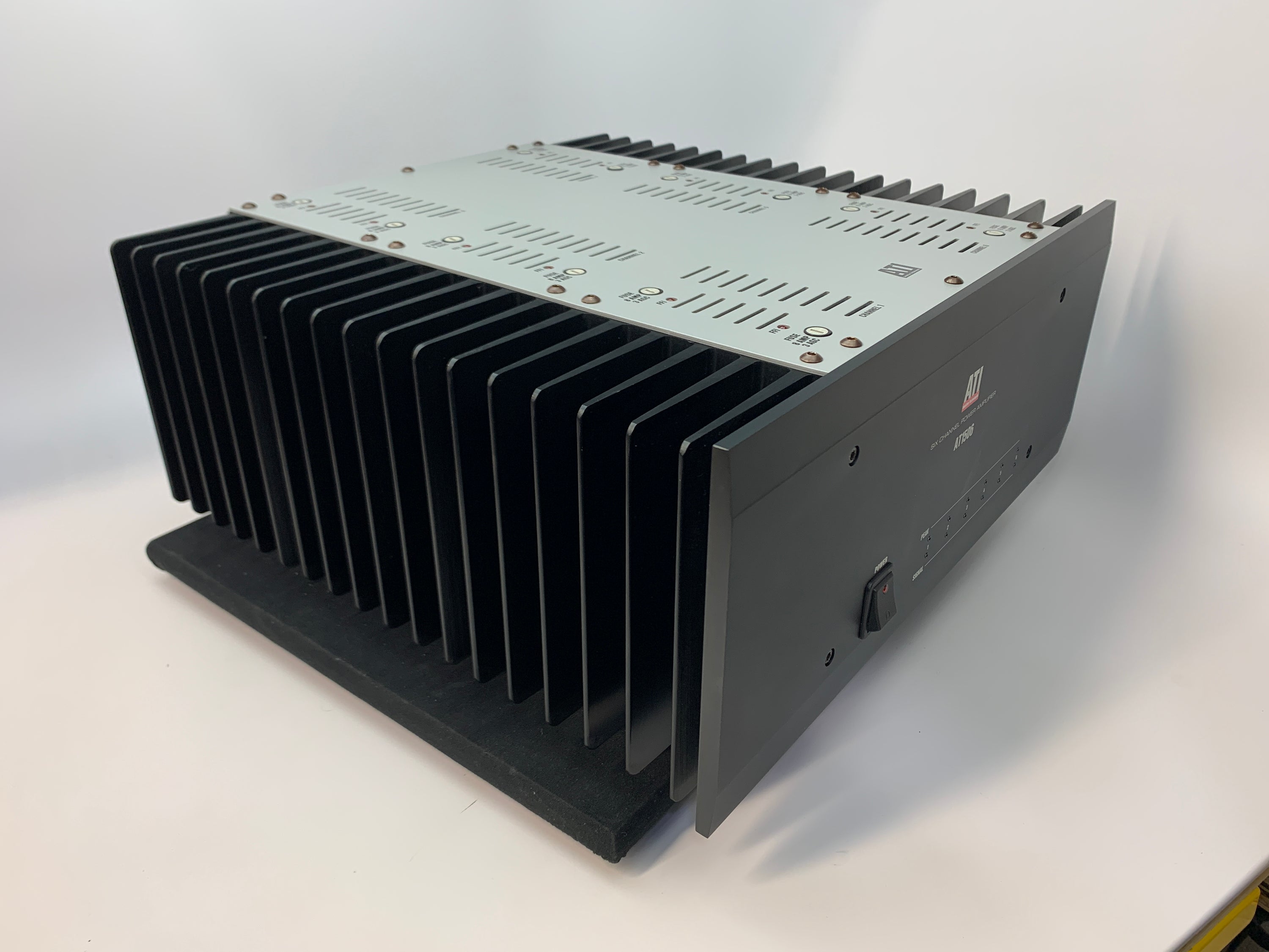 ATI AT1506 SIX CHANNEL POWER AMPLIFIER