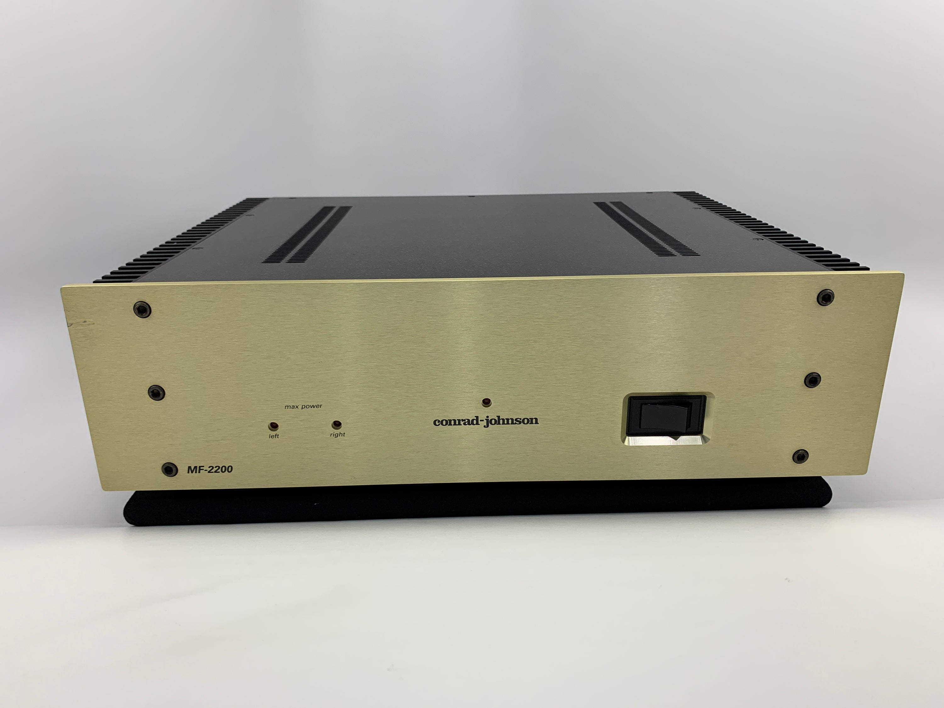 Conrad Johnson MF 2200 Amplifier SOLD OUT