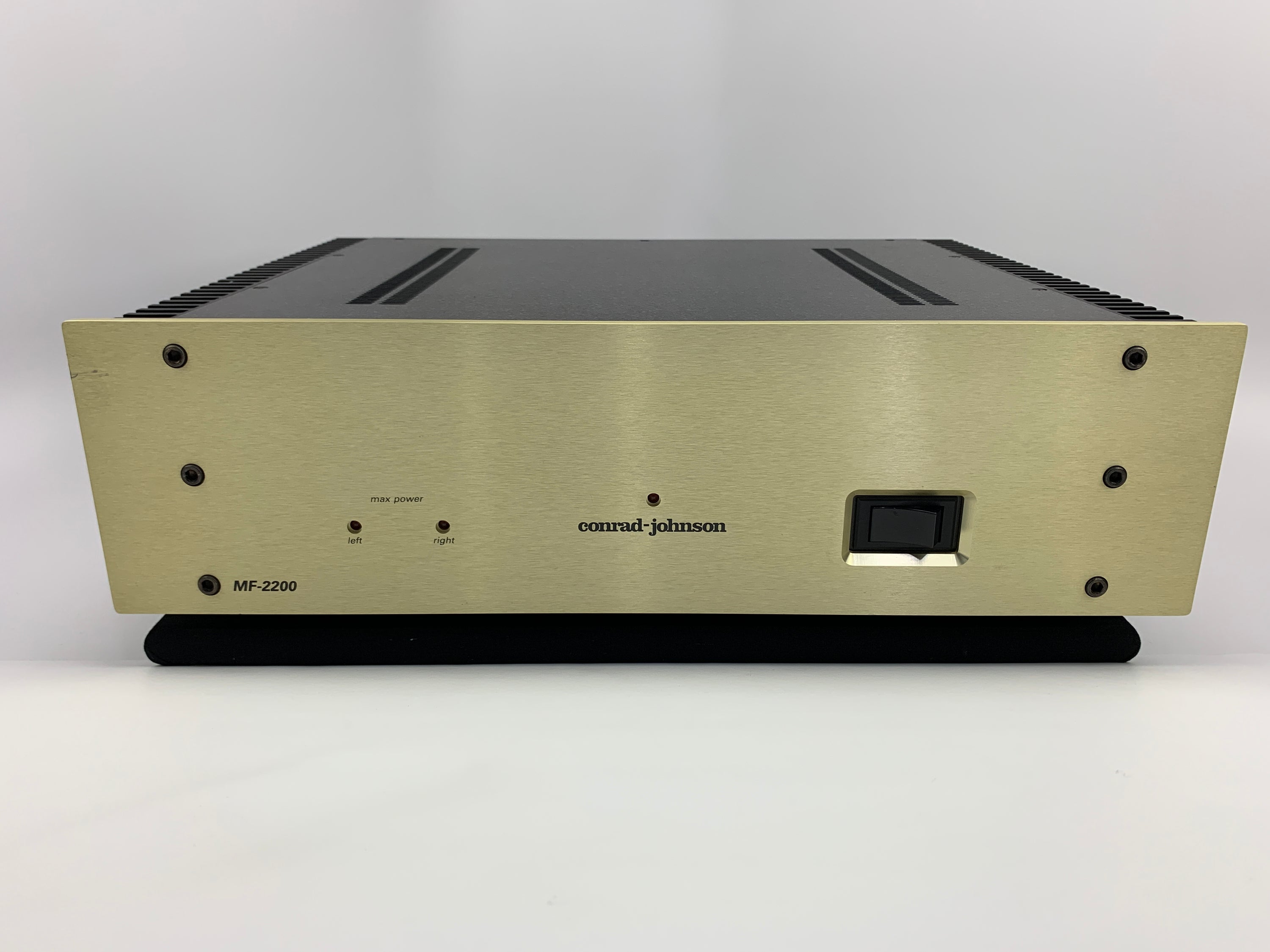 Conrad Johnson MF 2200 Amplifier SOLD OUT