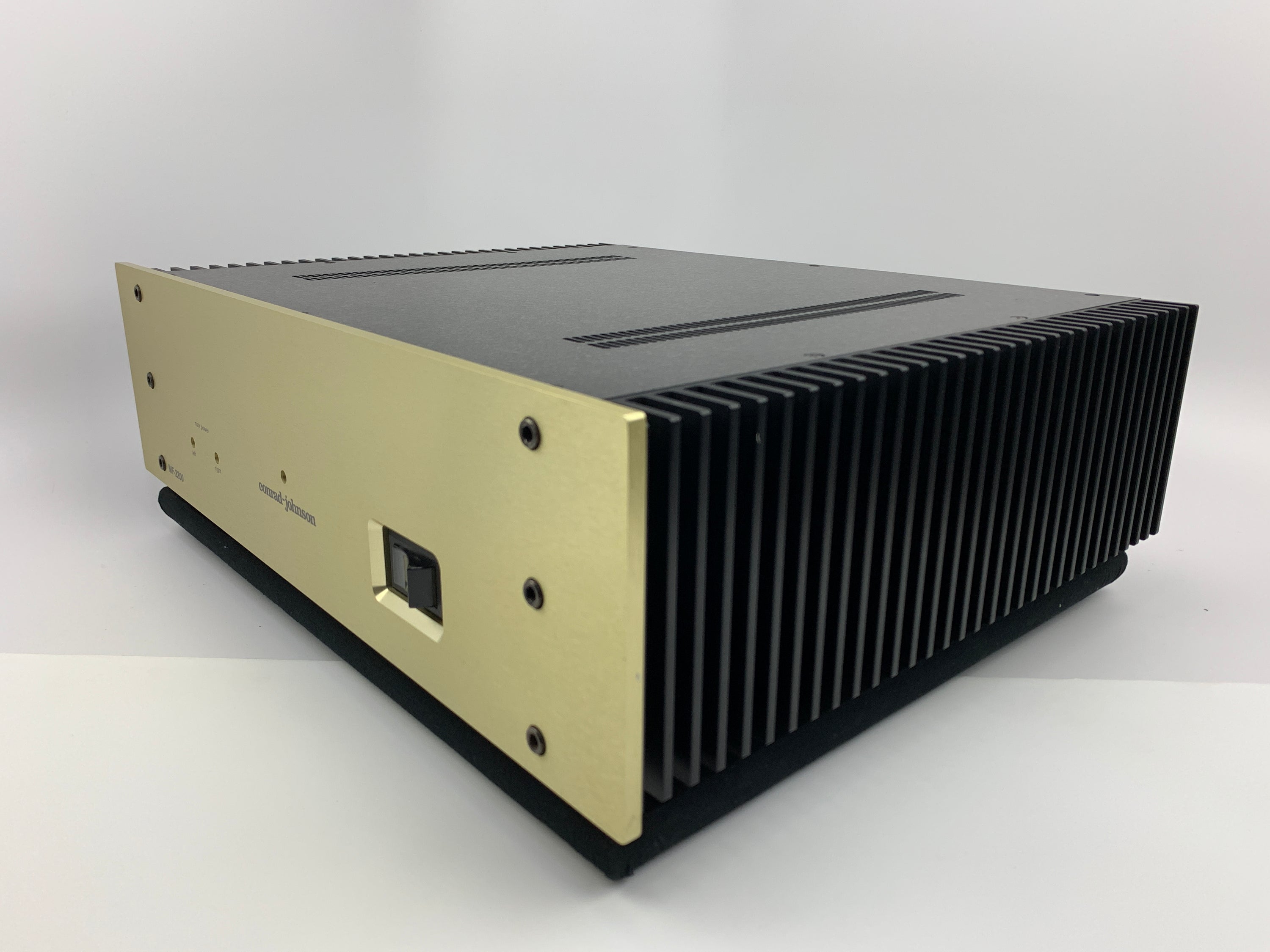 Conrad Johnson MF 2200 Amplifier SOLD OUT