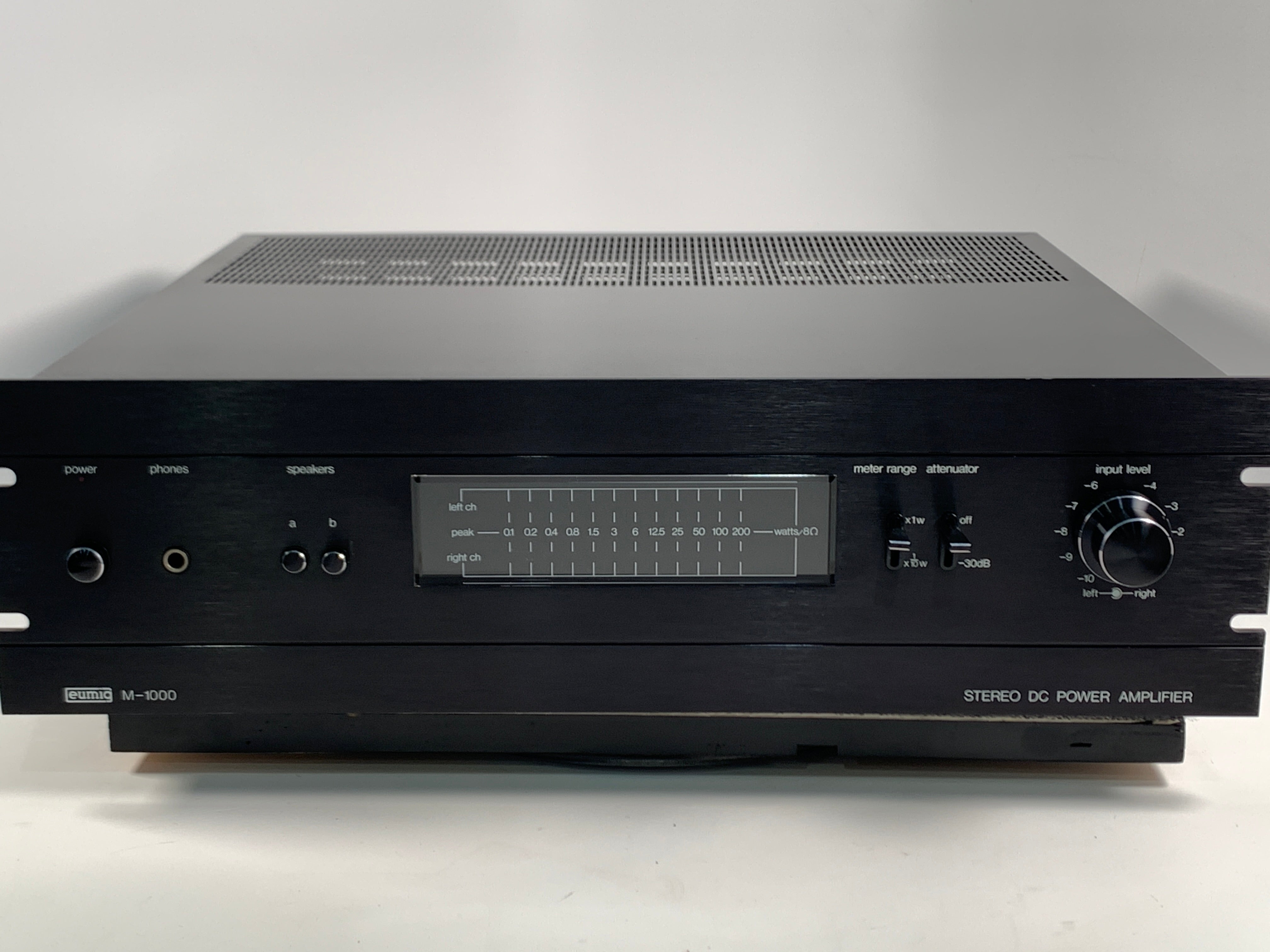 Eumig M-1000 Stereo DC Power Amplifier Made by Luxman  			