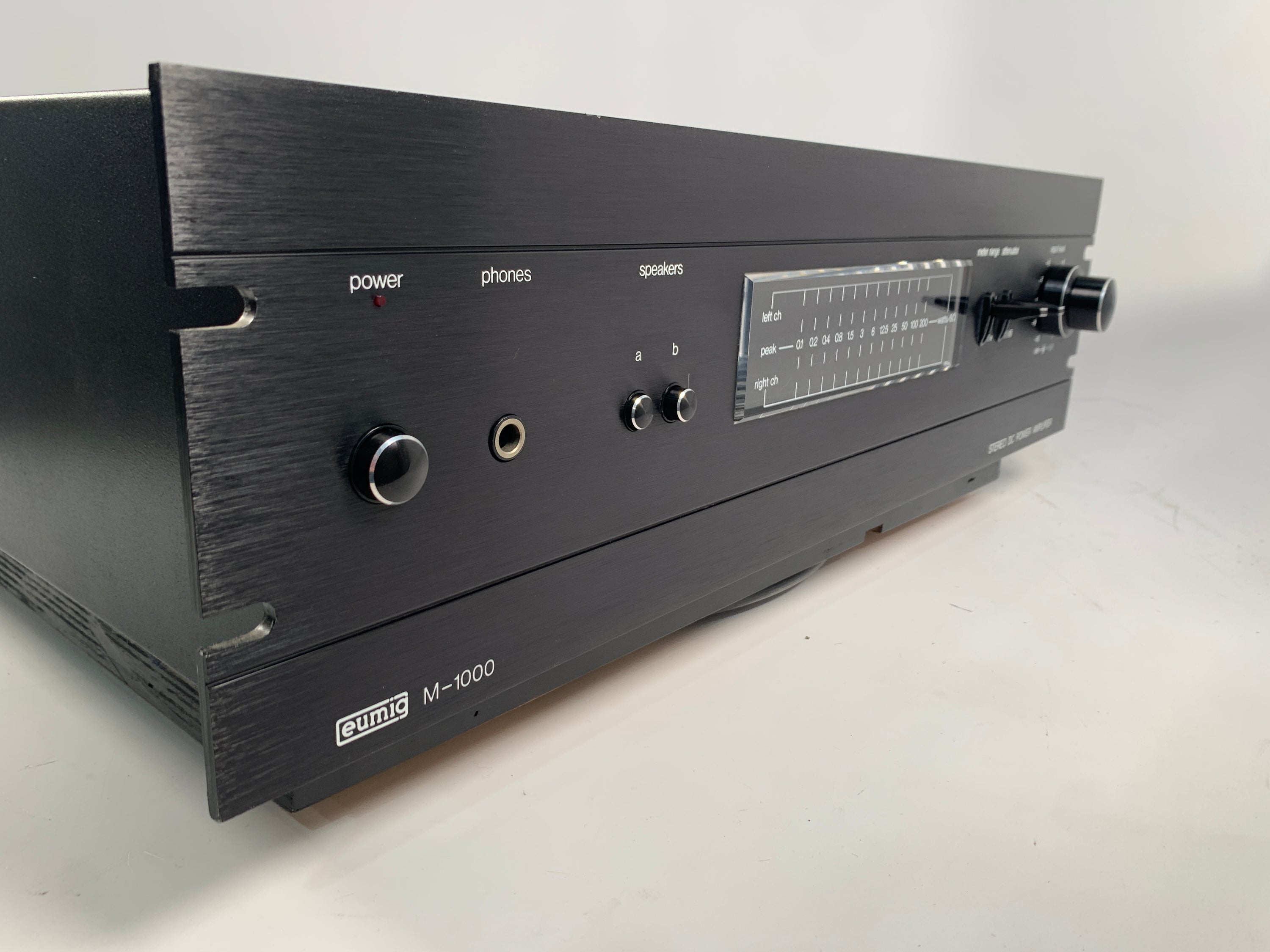 Eumig M-1000 Stereo DC Power Amplifier Made by Luxman