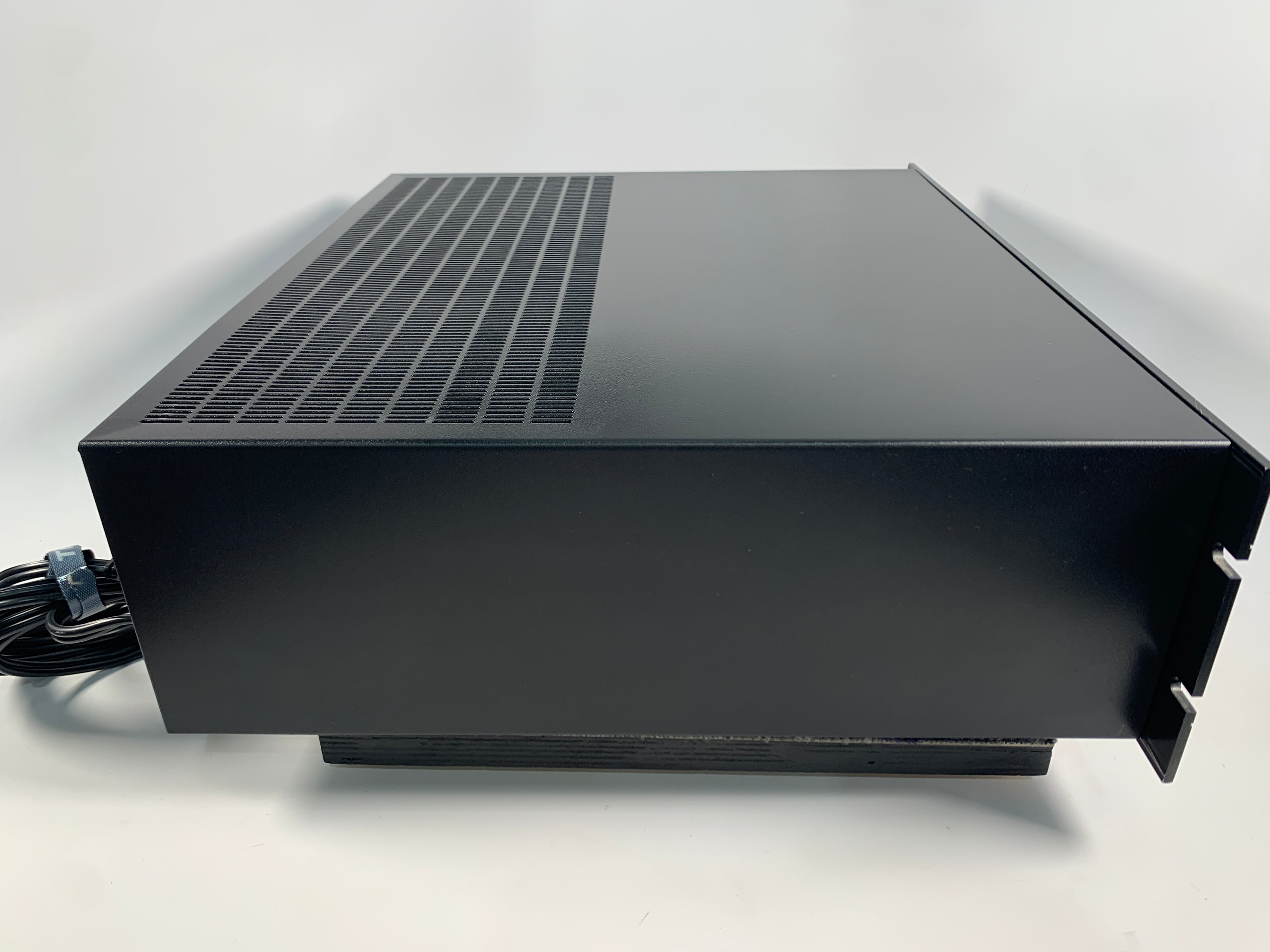 Eumig M-1000 Stereo DC Power Amplifier Made by Luxman