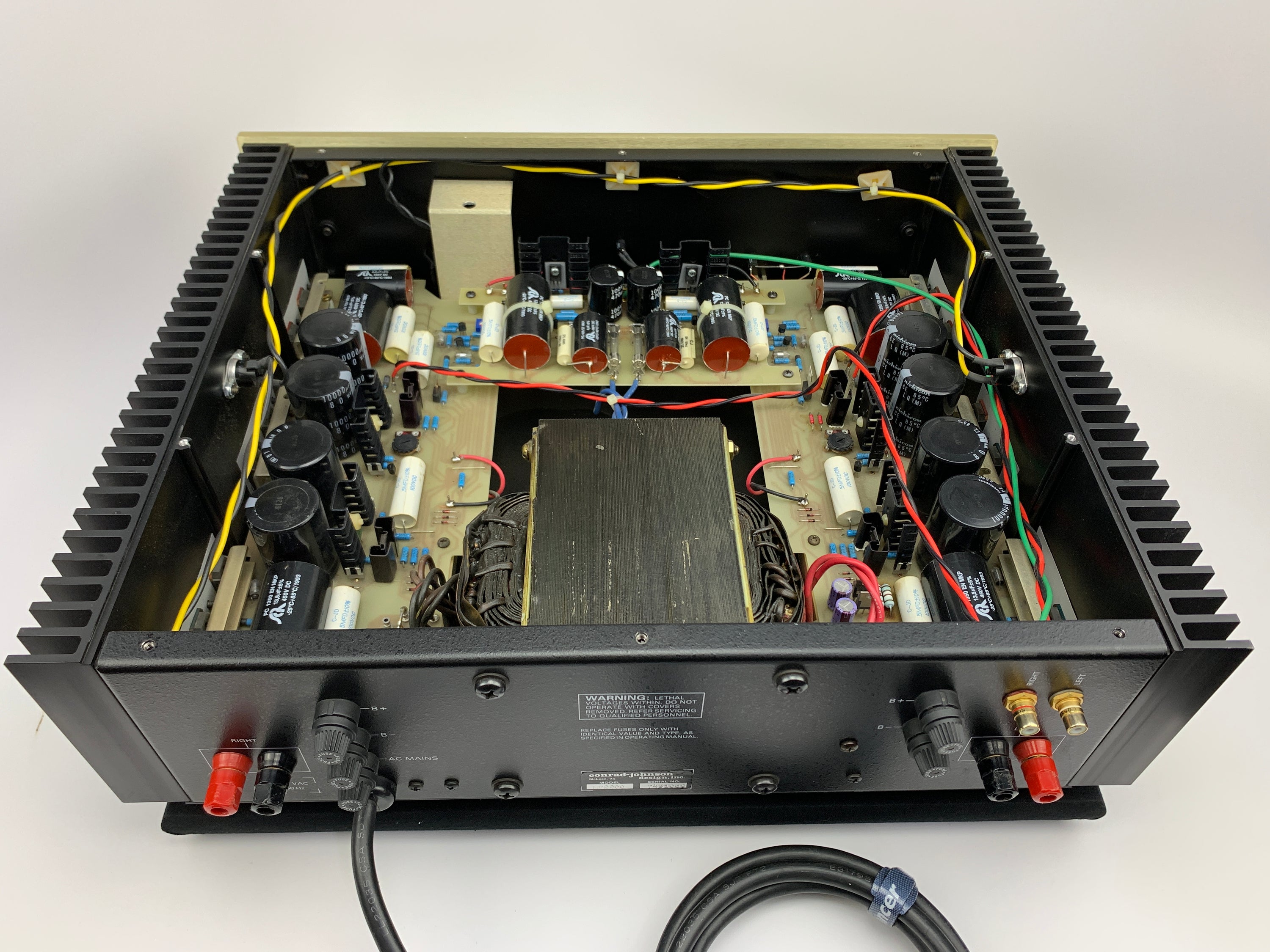 Conrad Johnson MF 2200 Amplifier SOLD OUT