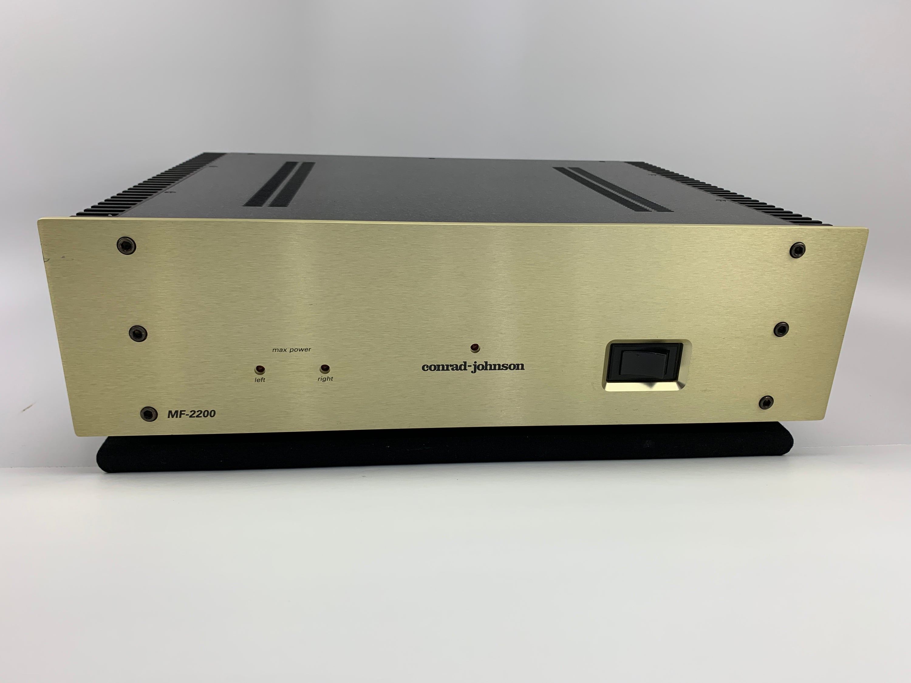 Conrad Johnson MF 2200 Amplifier SOLD OUT