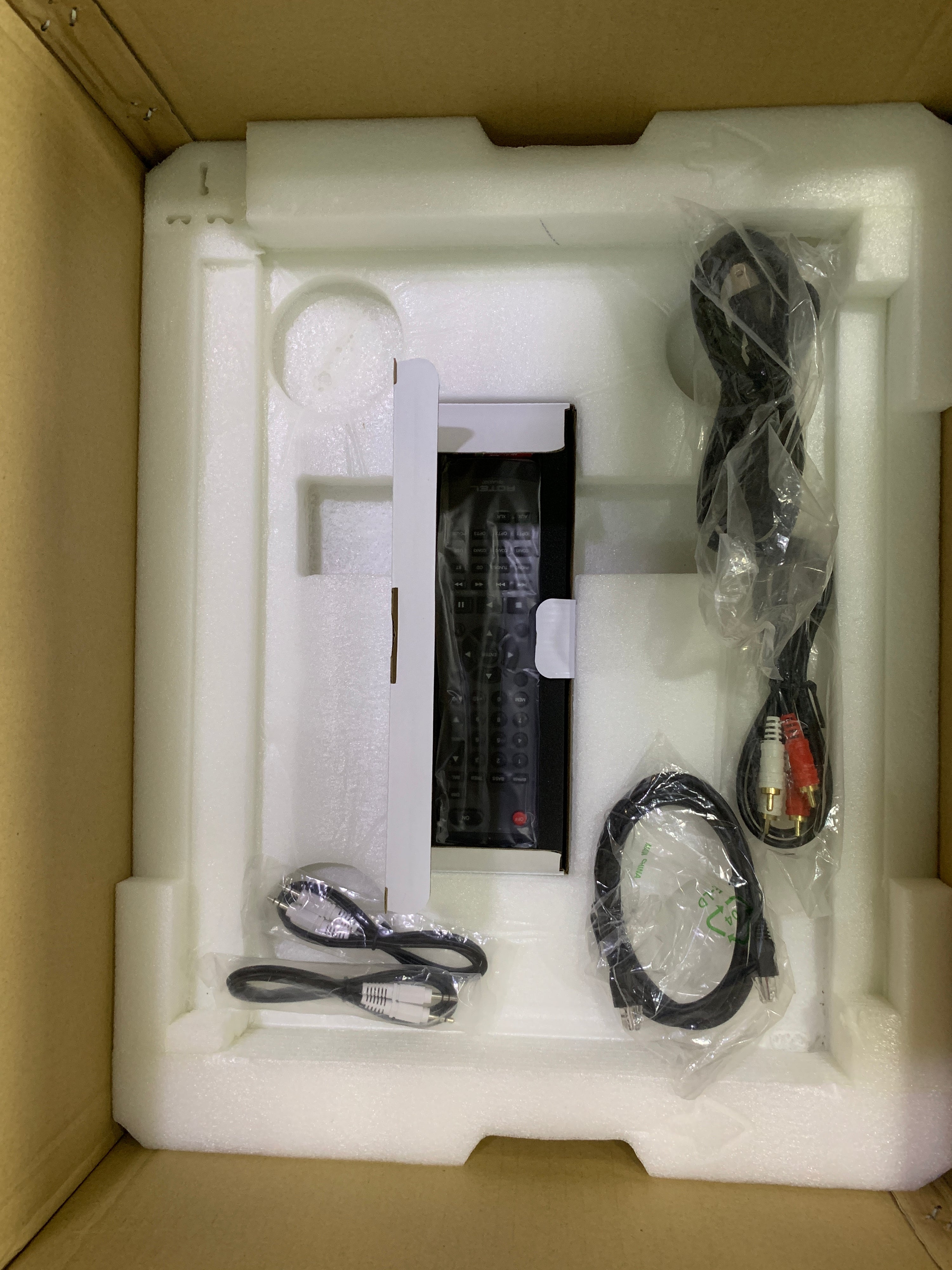 ROTEL RC-1590 STEREO PREAMPLIFIER W/PHONO PREAMP BLACK