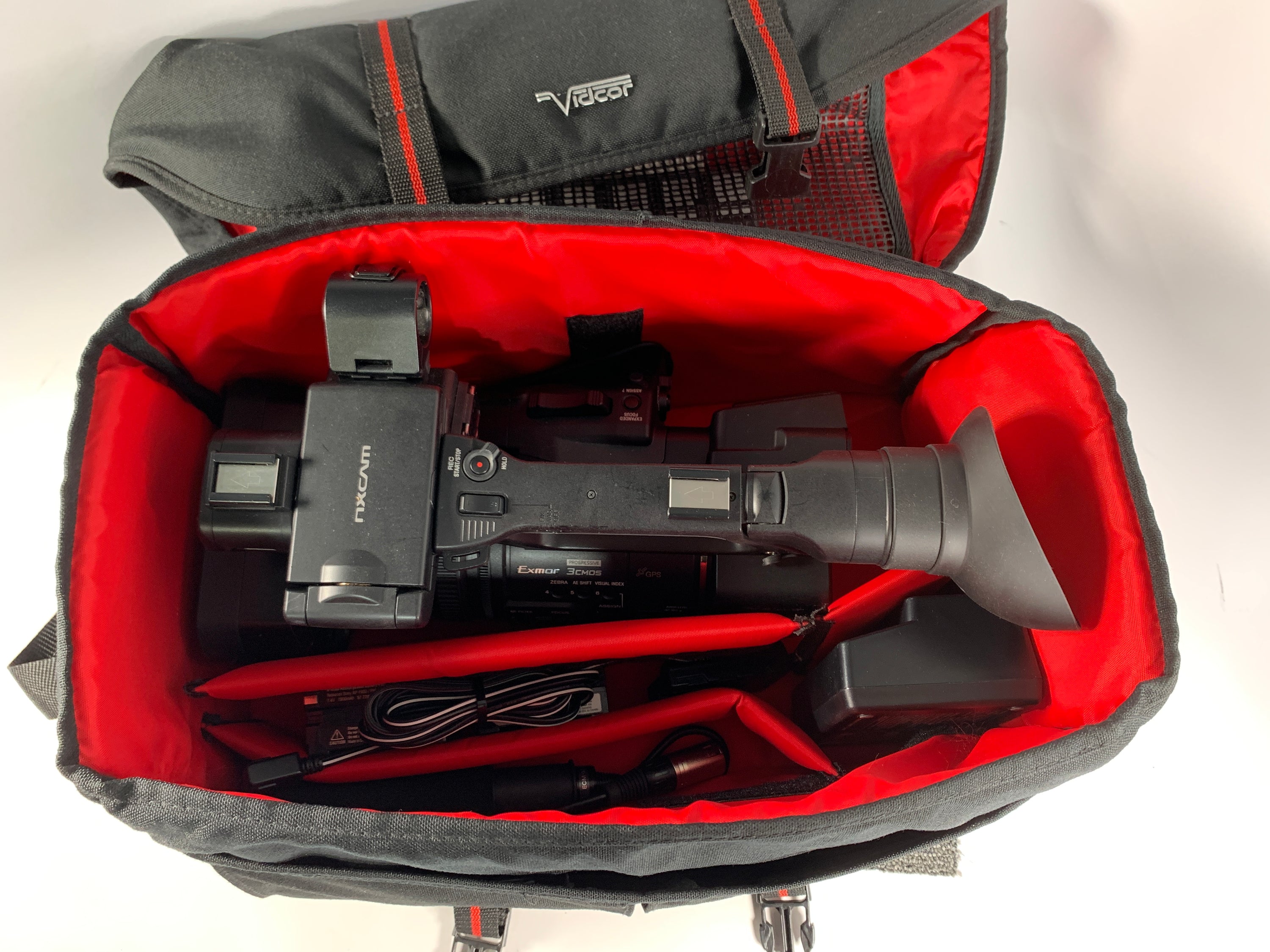 Sony HXR-NX5U AVCHD Professional Camcorder 5X10 Hrs