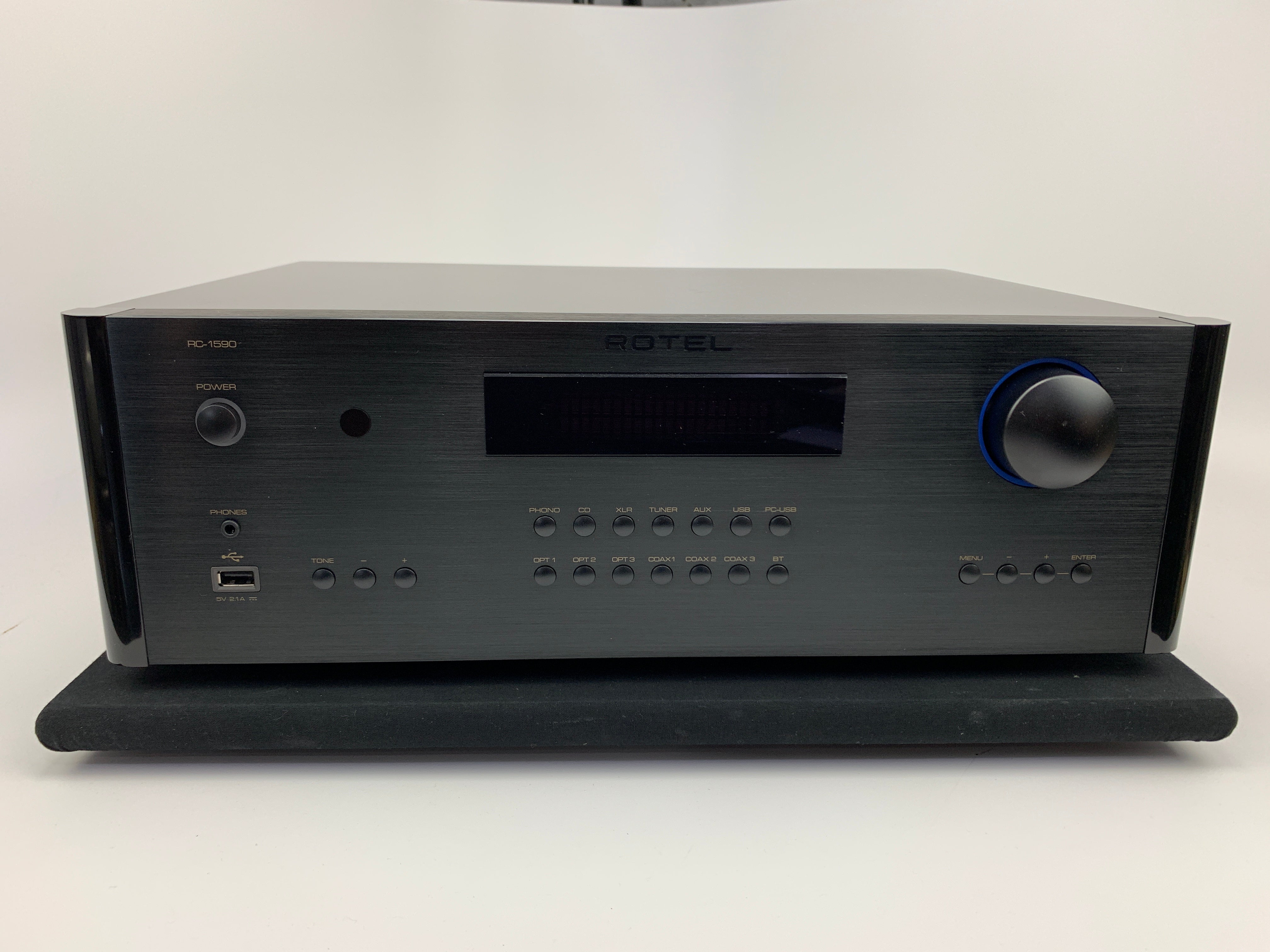 ROTEL RC-1590 STEREO PREAMPLIFIER W/PHONO PREAMP BLACK – Record