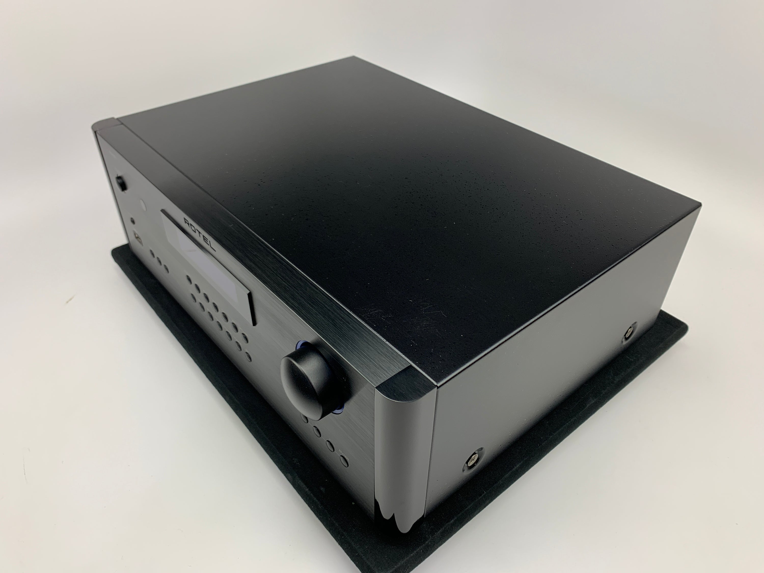 ROTEL RC-1590 STEREO PREAMPLIFIER W/PHONO PREAMP BLACK