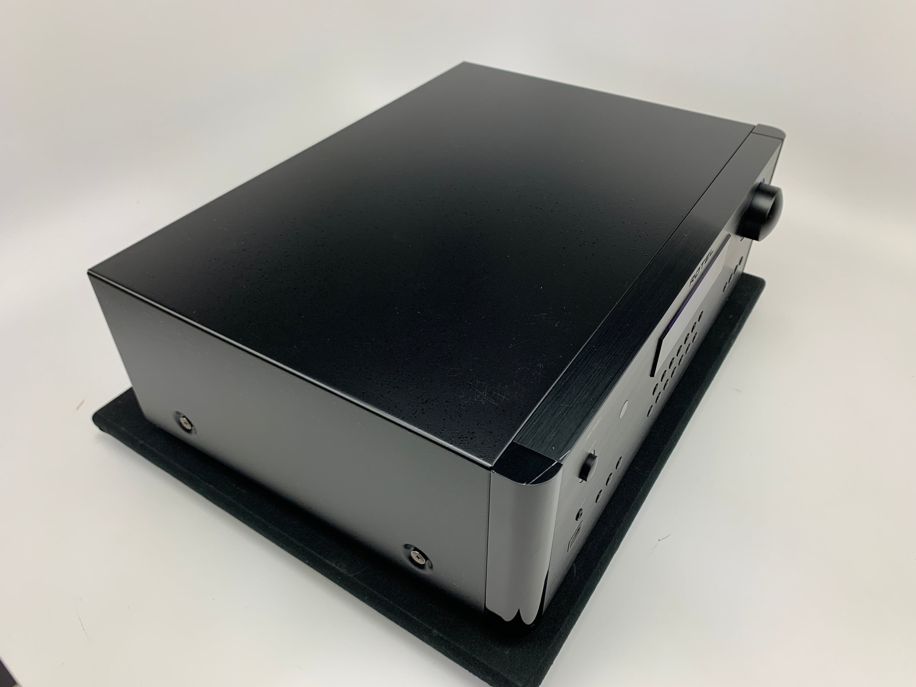 ROTEL RC-1590 STEREO PREAMPLIFIER W/PHONO PREAMP BLACK