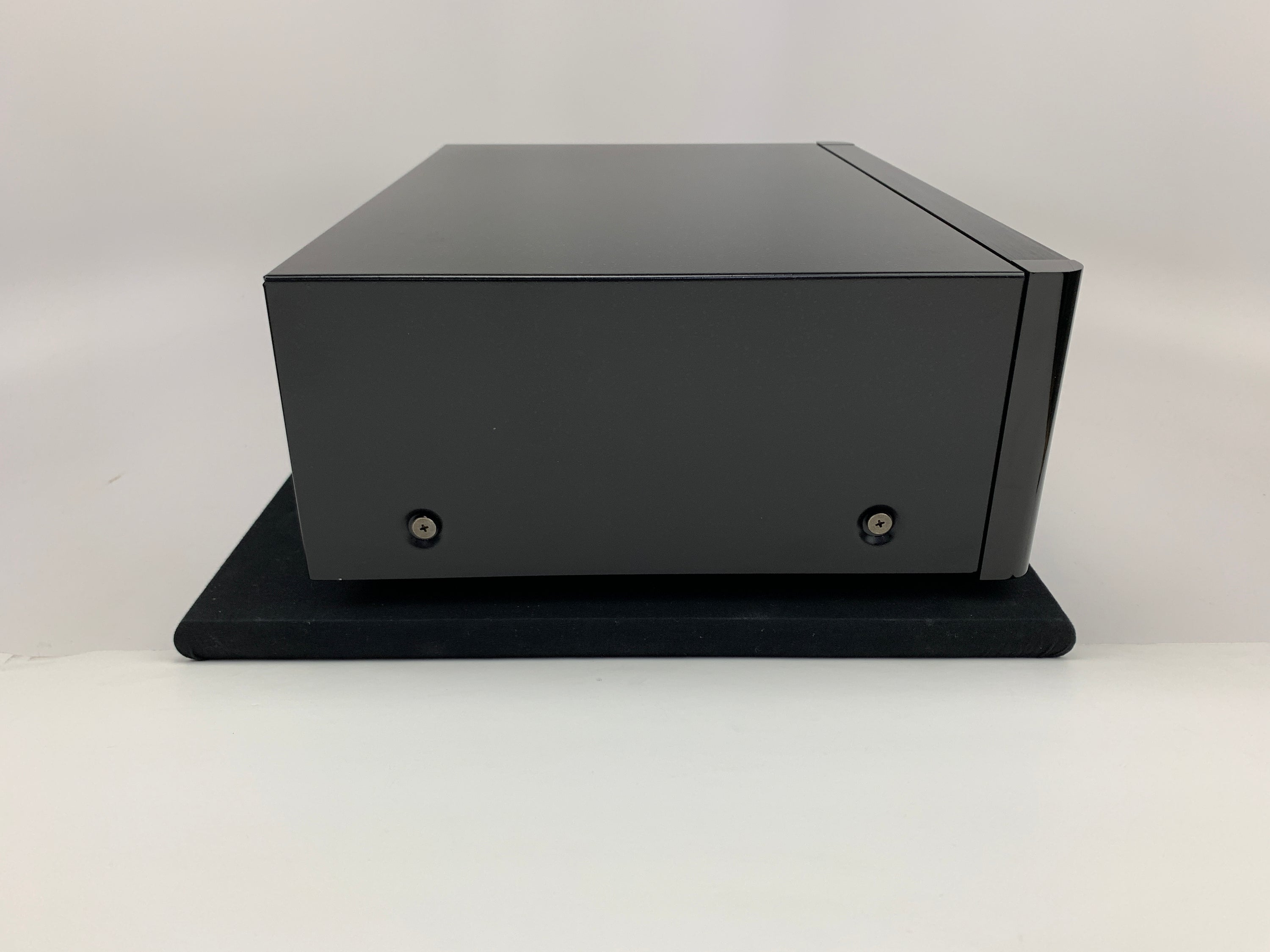 ROTEL RC-1590 STEREO PREAMPLIFIER W/PHONO PREAMP BLACK