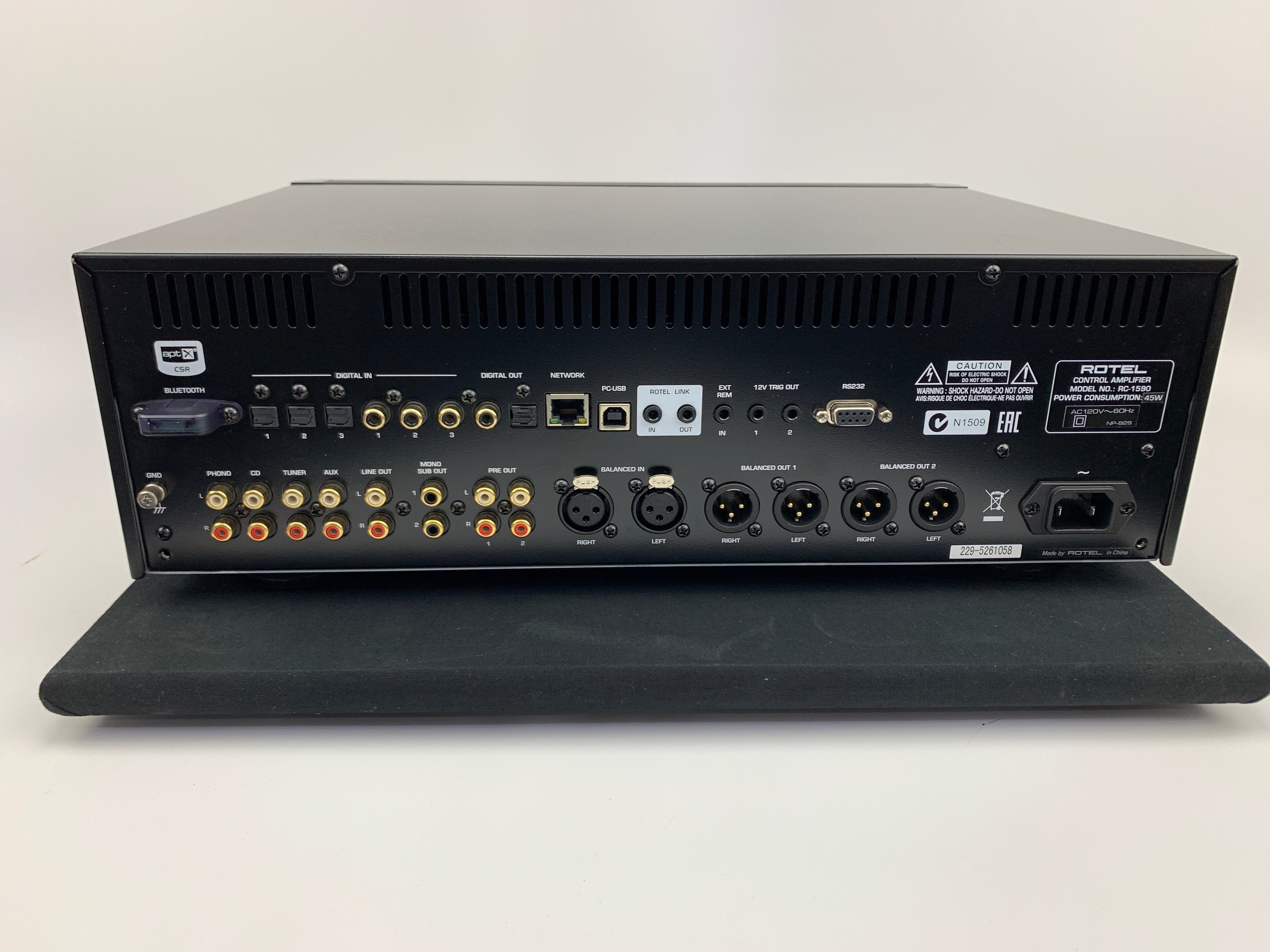 ROTEL RC-1590 STEREO PREAMPLIFIER W/PHONO PREAMP BLACK – Record