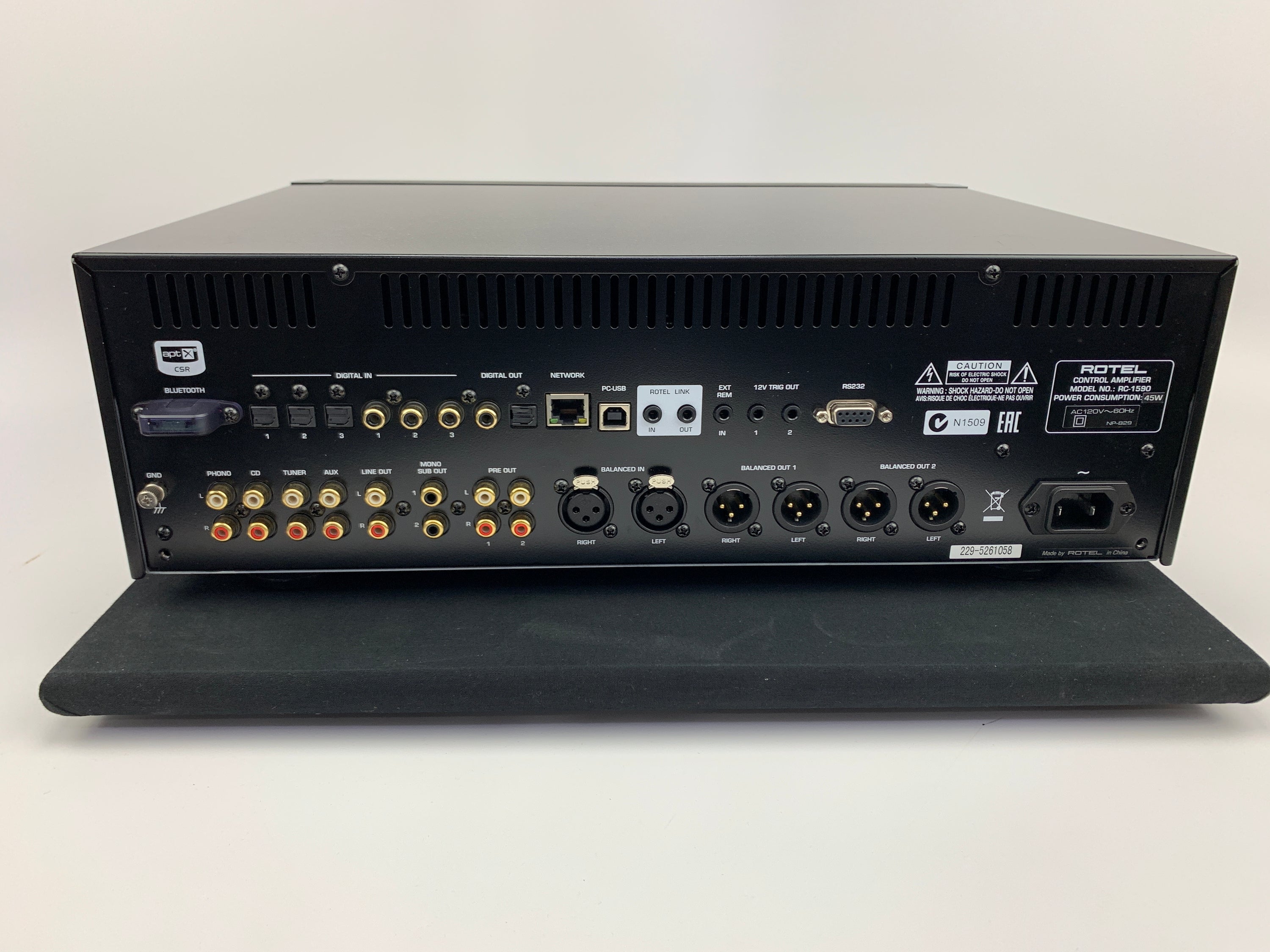 ROTEL RC-1590 STEREO PREAMPLIFIER W/PHONO PREAMP BLACK