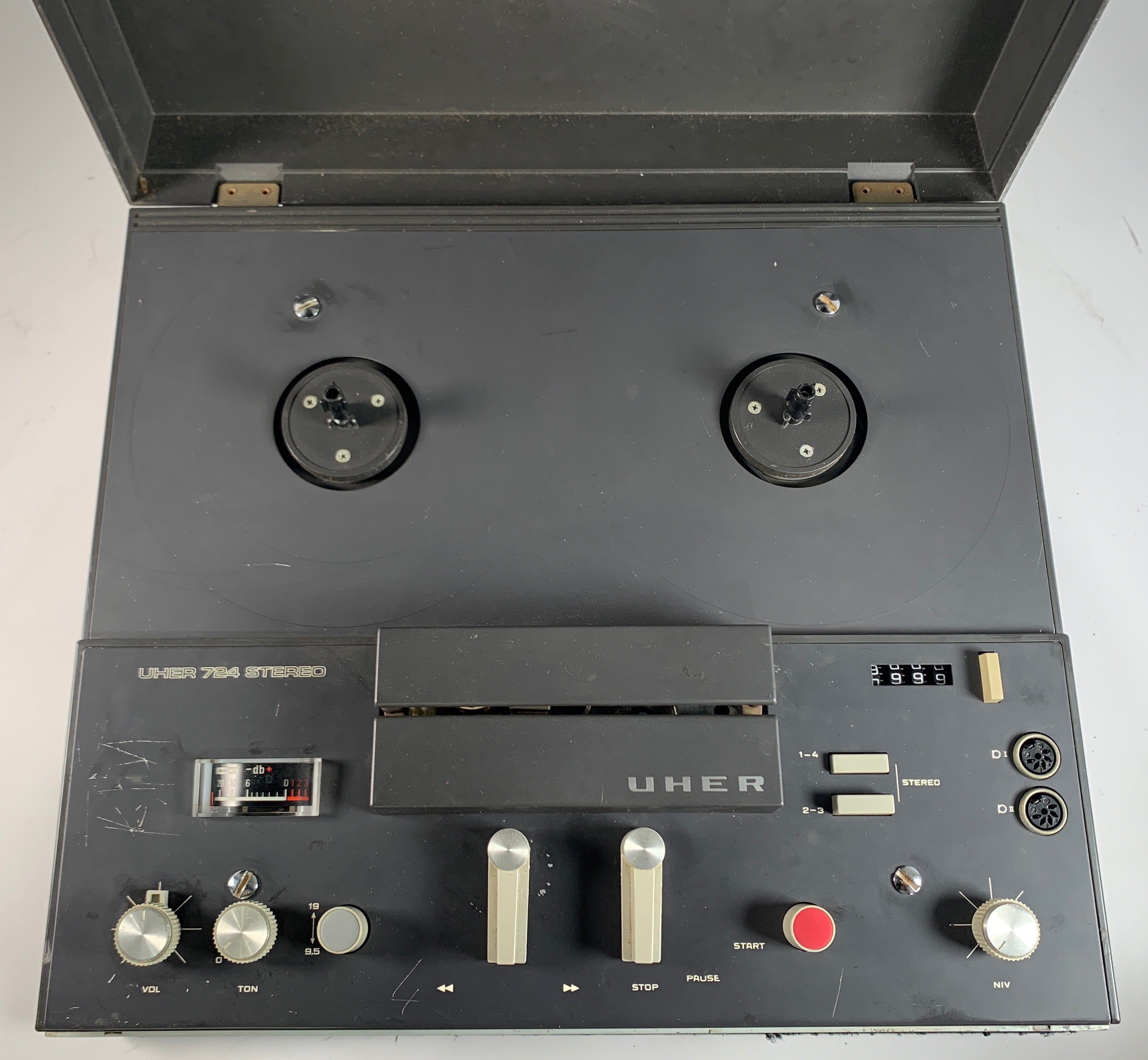 Vintage UHER 724L Stereo Tape Reel-to-Reel Player/Recorder Complete