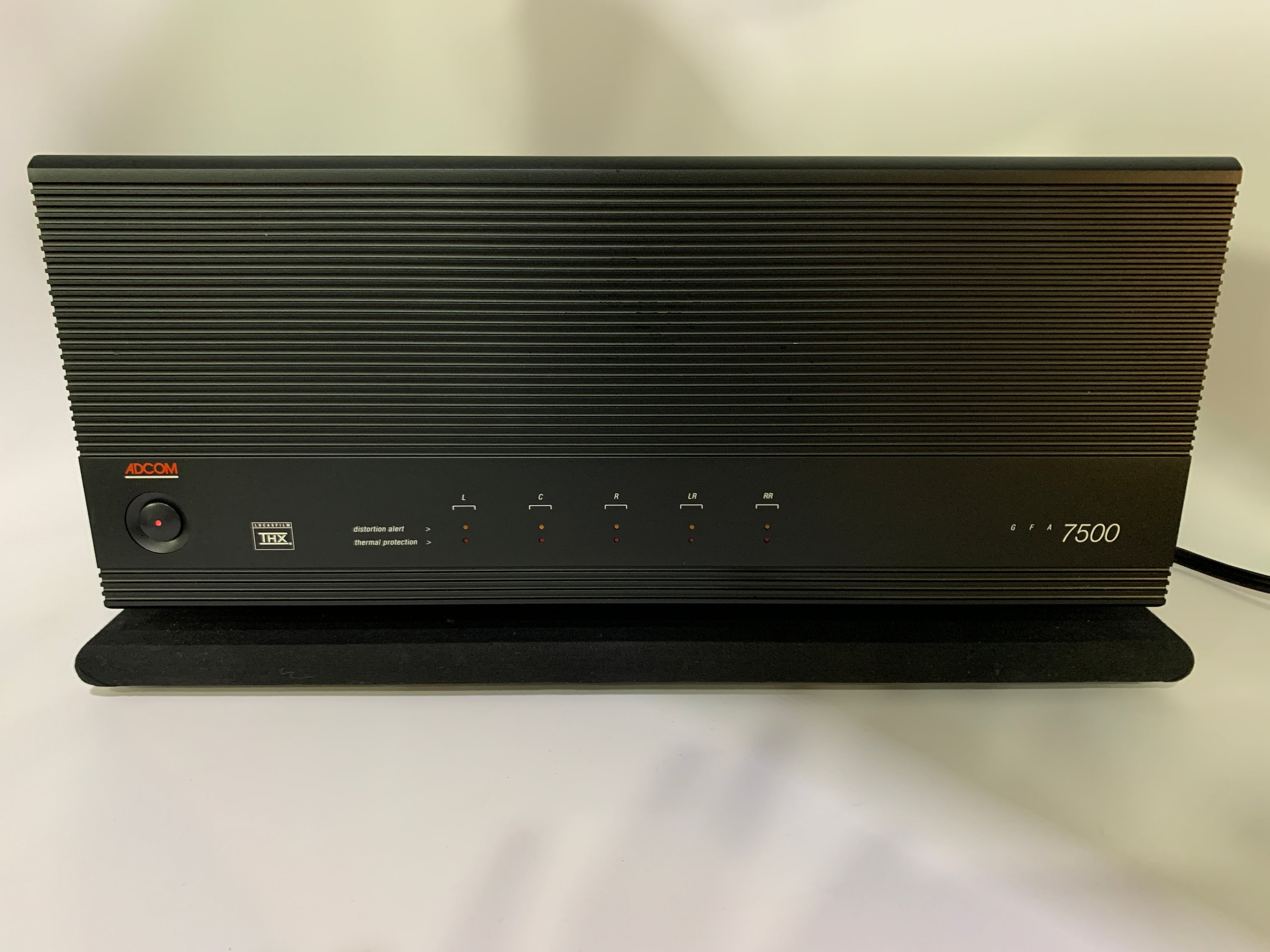 ADCOM GFA-7500 5 CHANNEL AMPLIFIER