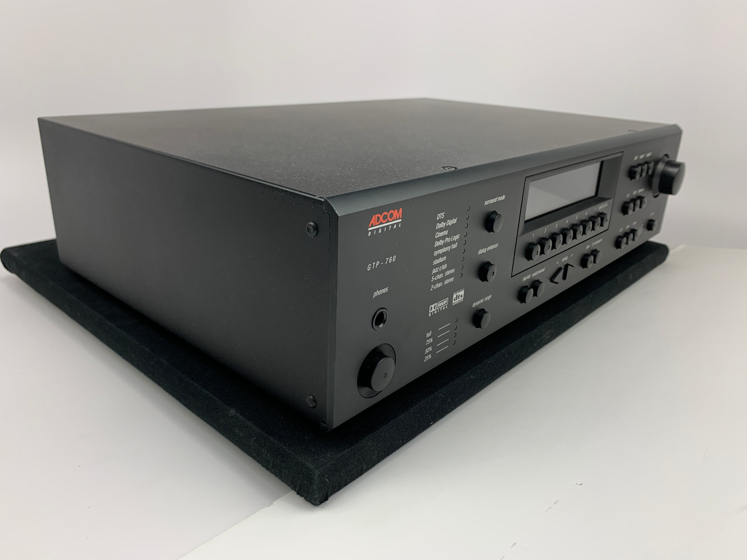 ADCOM GTP-760 5 CHANNEL TUNER PREAMPLIFIER