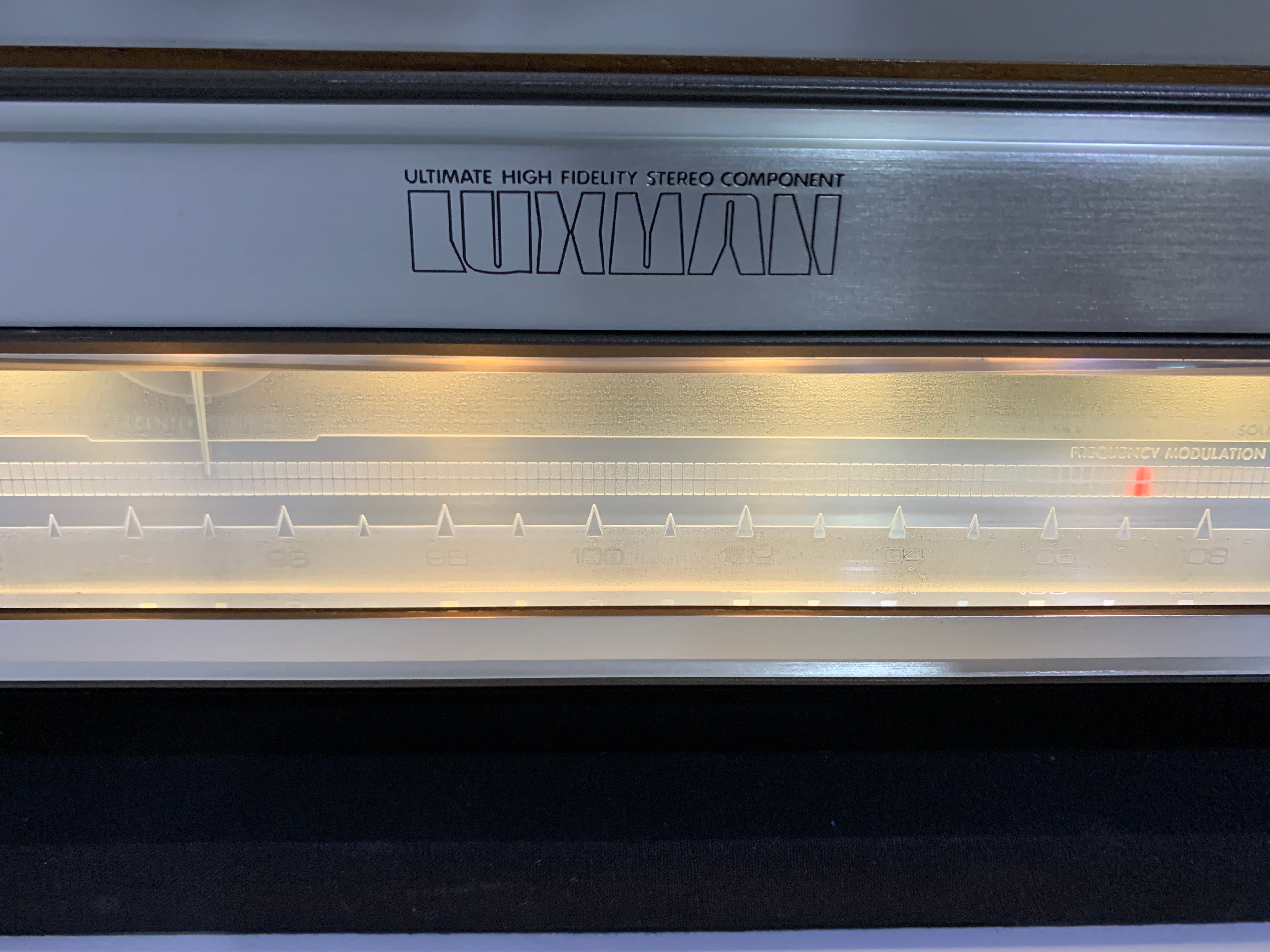 LUXMAN T-110 FM TUNER – Record Mart HiFi