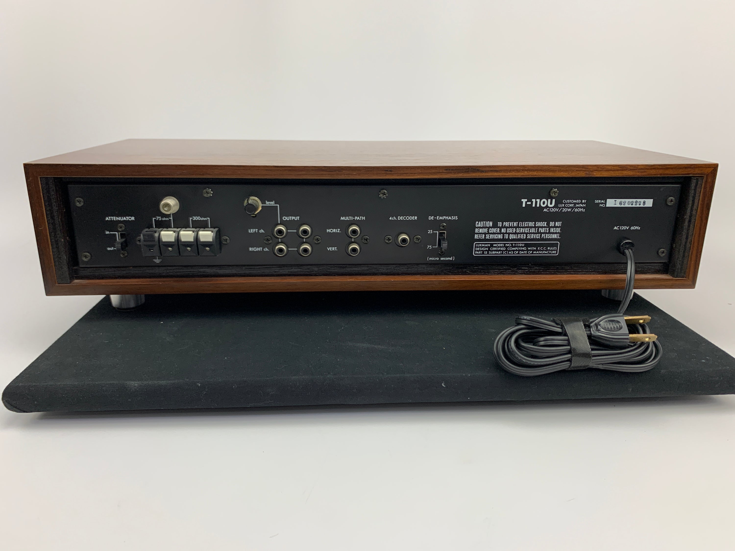 LUXMAN T-110 FM TUNER