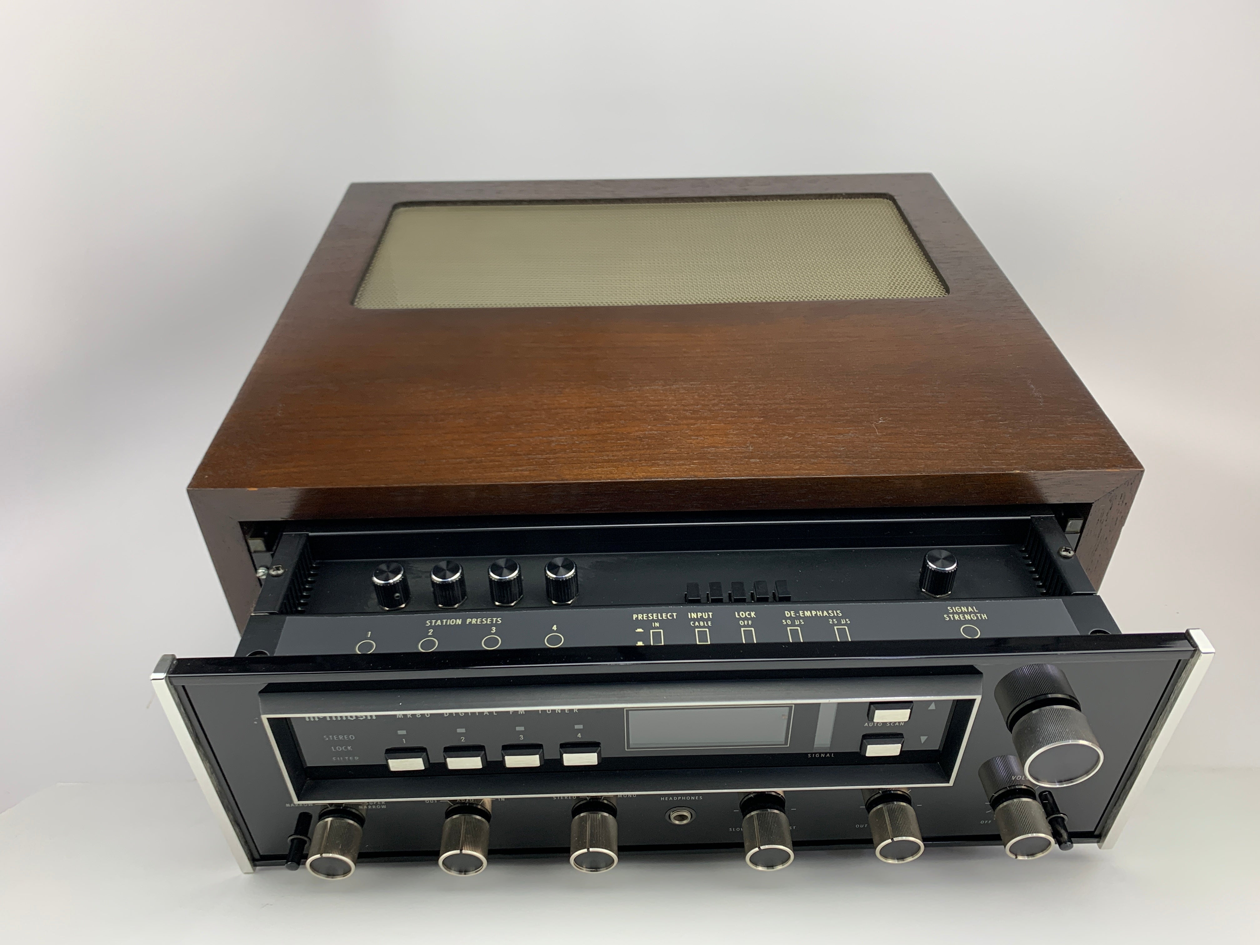 MCINTOSH MR 80 DIGITAL FM TUNER – Record Mart HiFi