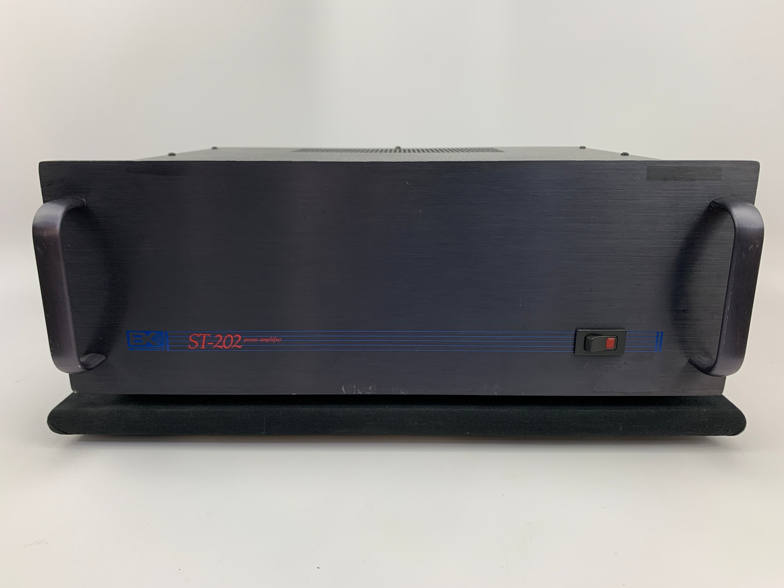 B&K ST-202 AMPLIFIER