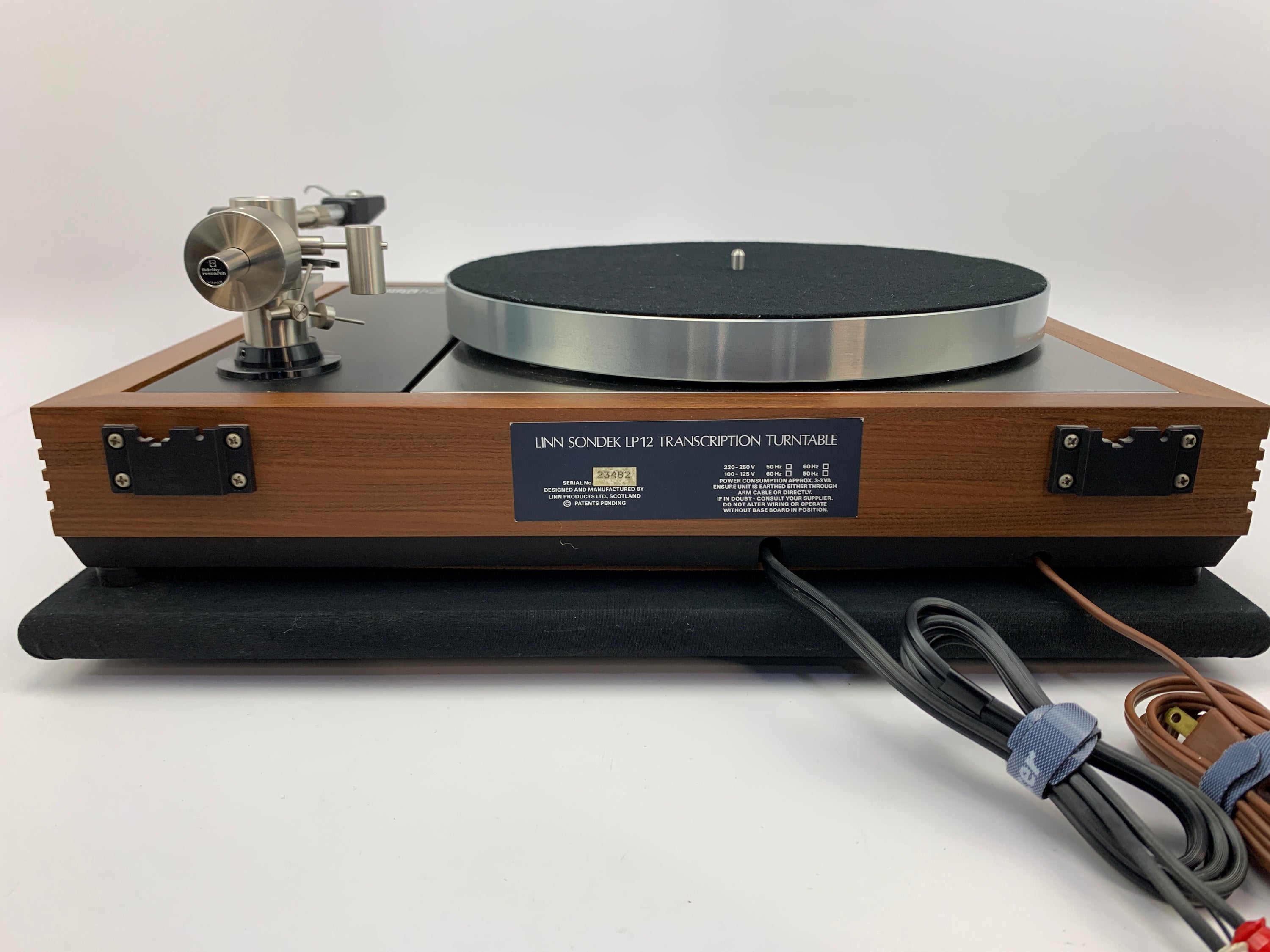 LINN SONDEK LP 12 TRANSCRIPTION TURNTABLE W/FIDELITY RESEARCH FR-64 TONE ARM