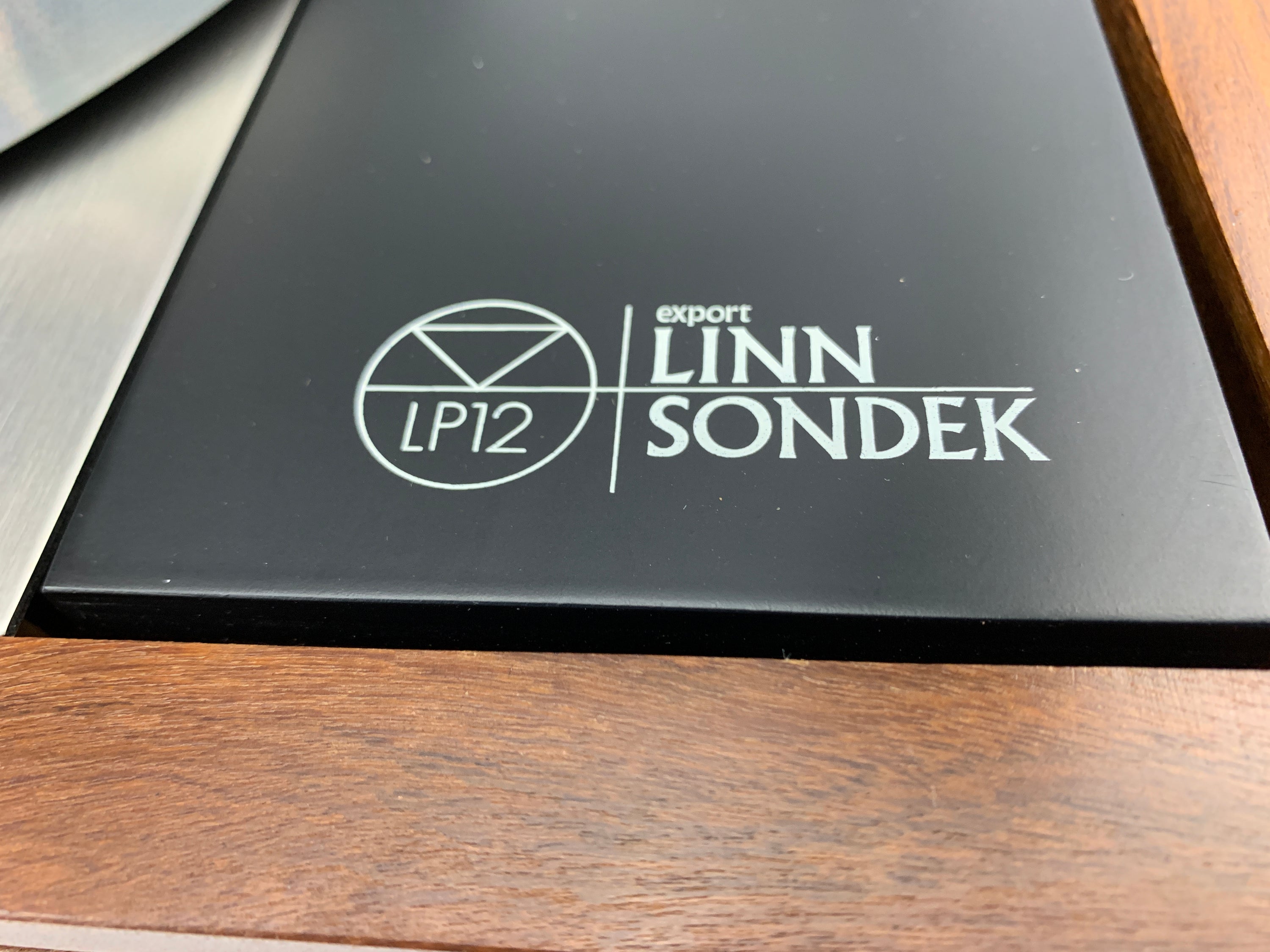 LINN SONDEK LP 12 TRANSCRIPTION TURNTABLE W/FIDELITY RESEARCH FR-64 TONE ARM